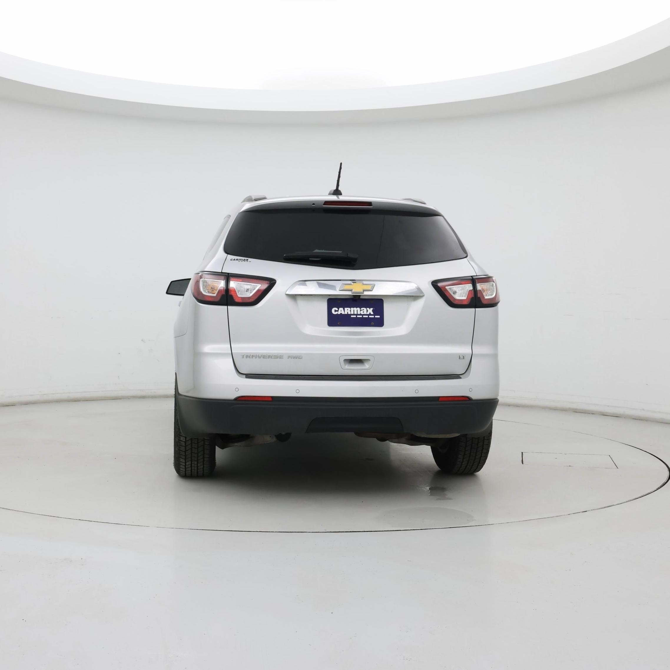 Thumbnail: 2017 Chevrolet Traverse - 6