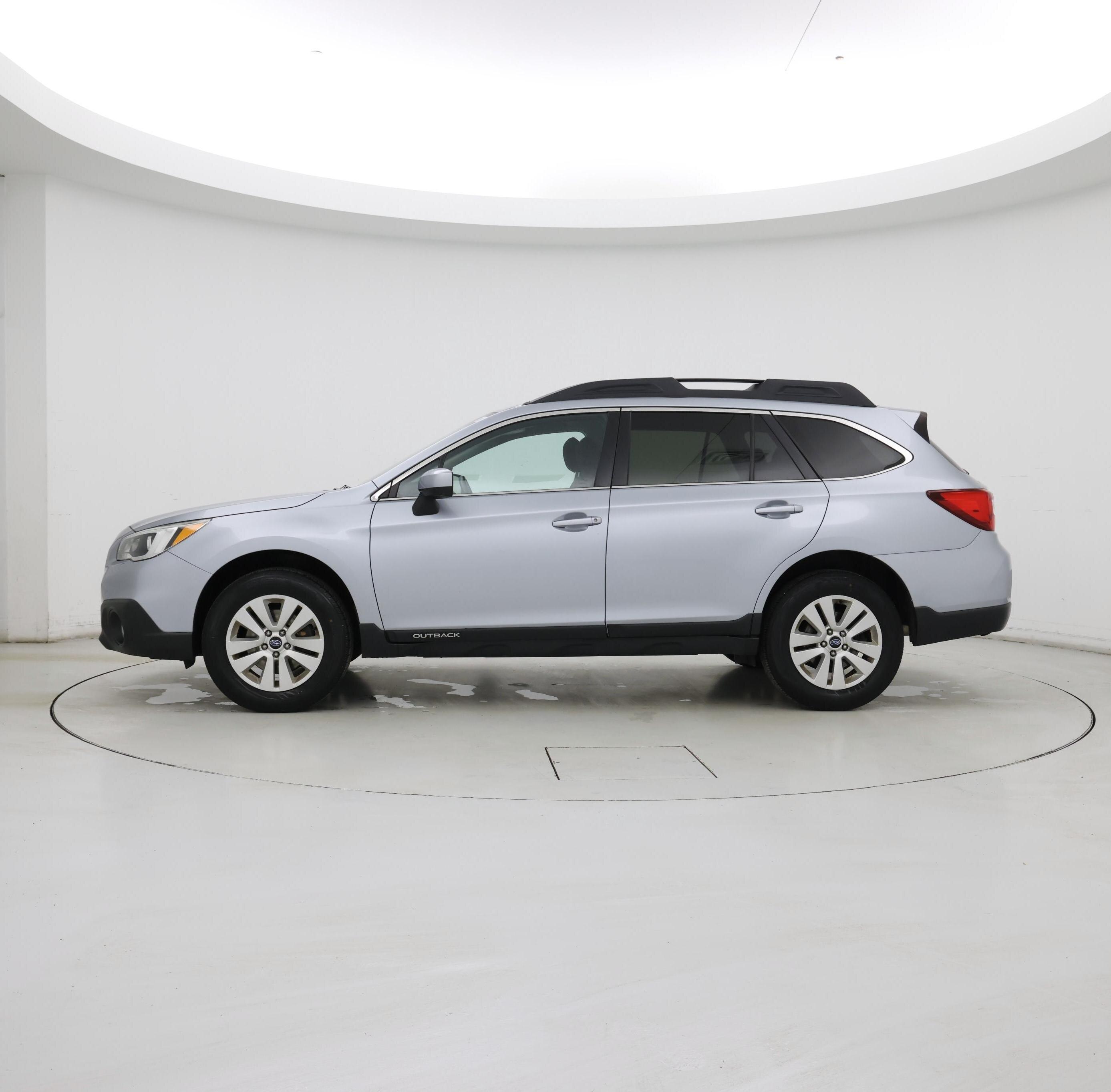 Thumbnail: 2015 Subaru Outback - 3