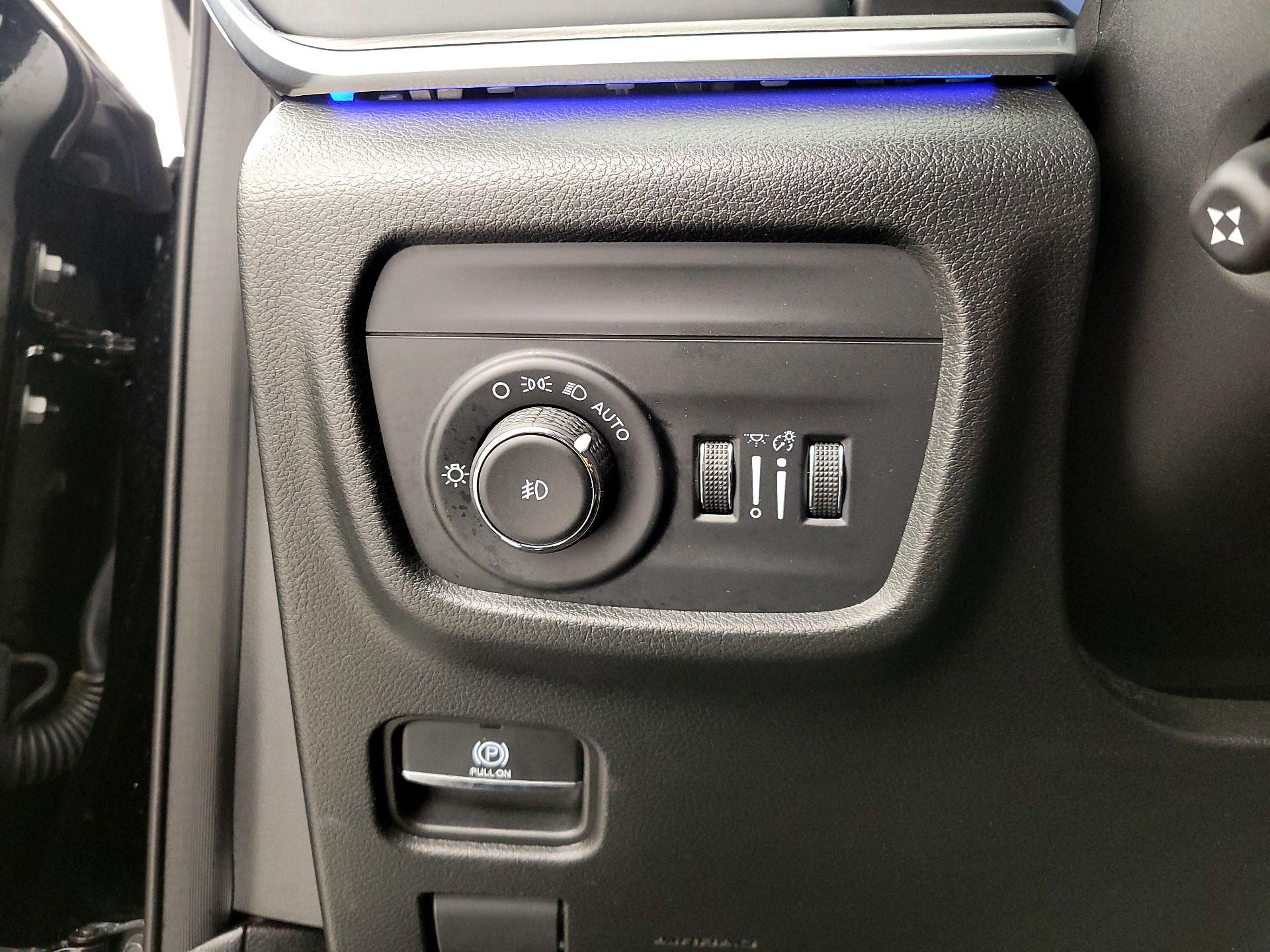 Thumbnail: 2022 Jeep Grand Cherokee - 13