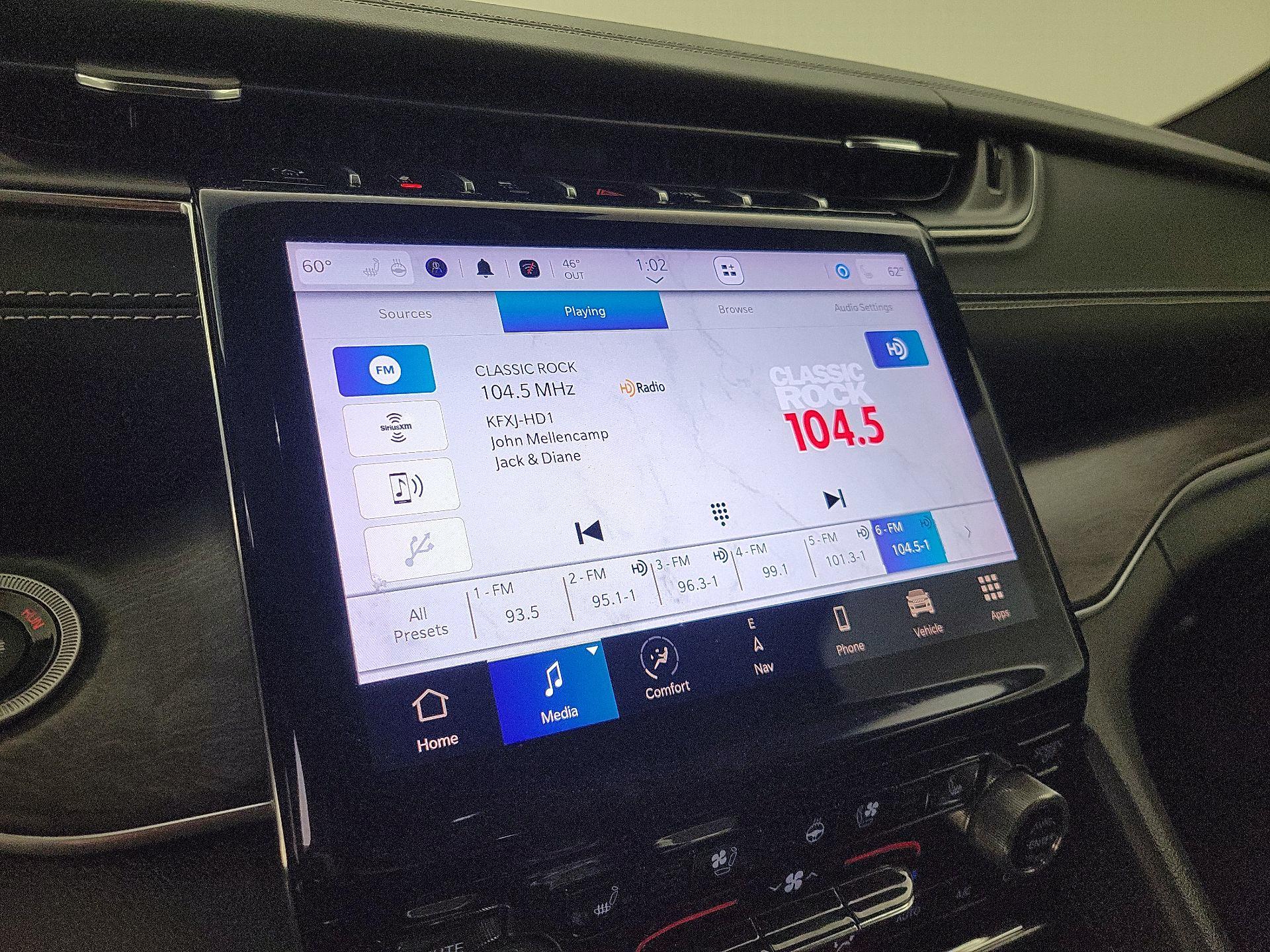 Thumbnail: 2022 Jeep Grand Cherokee - 16