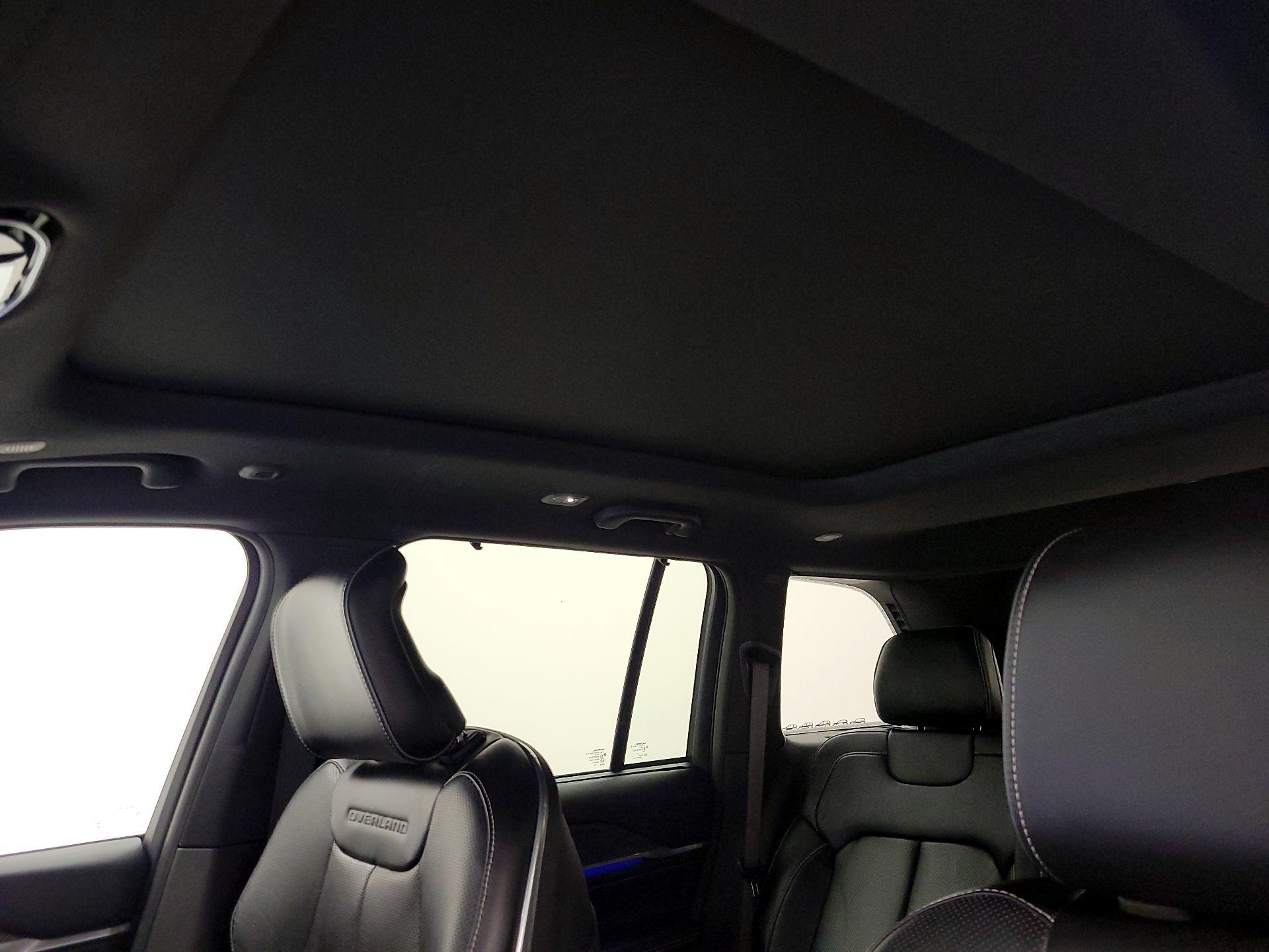 Thumbnail: 2022 Jeep Grand Cherokee - 20