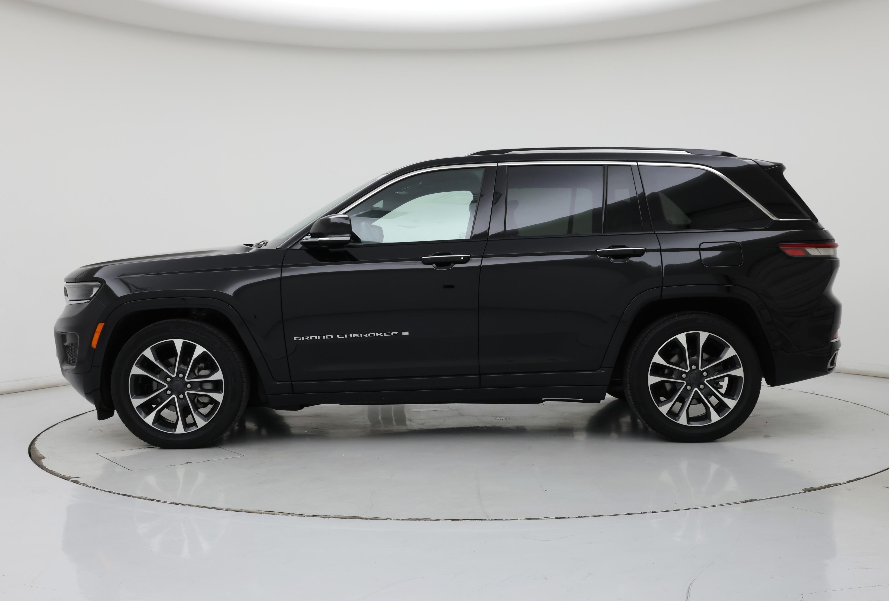 Thumbnail: 2022 Jeep Grand Cherokee - 3