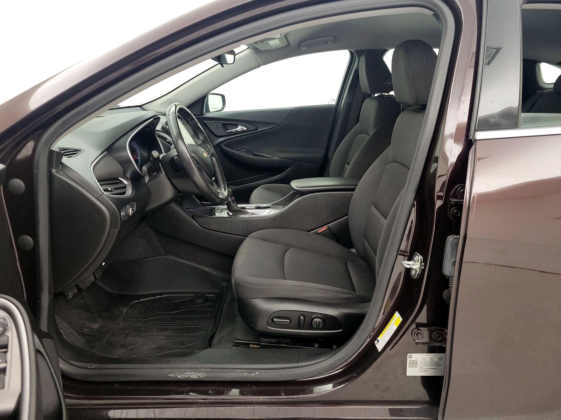 Thumbnail: 2021 Chevrolet Malibu - 11