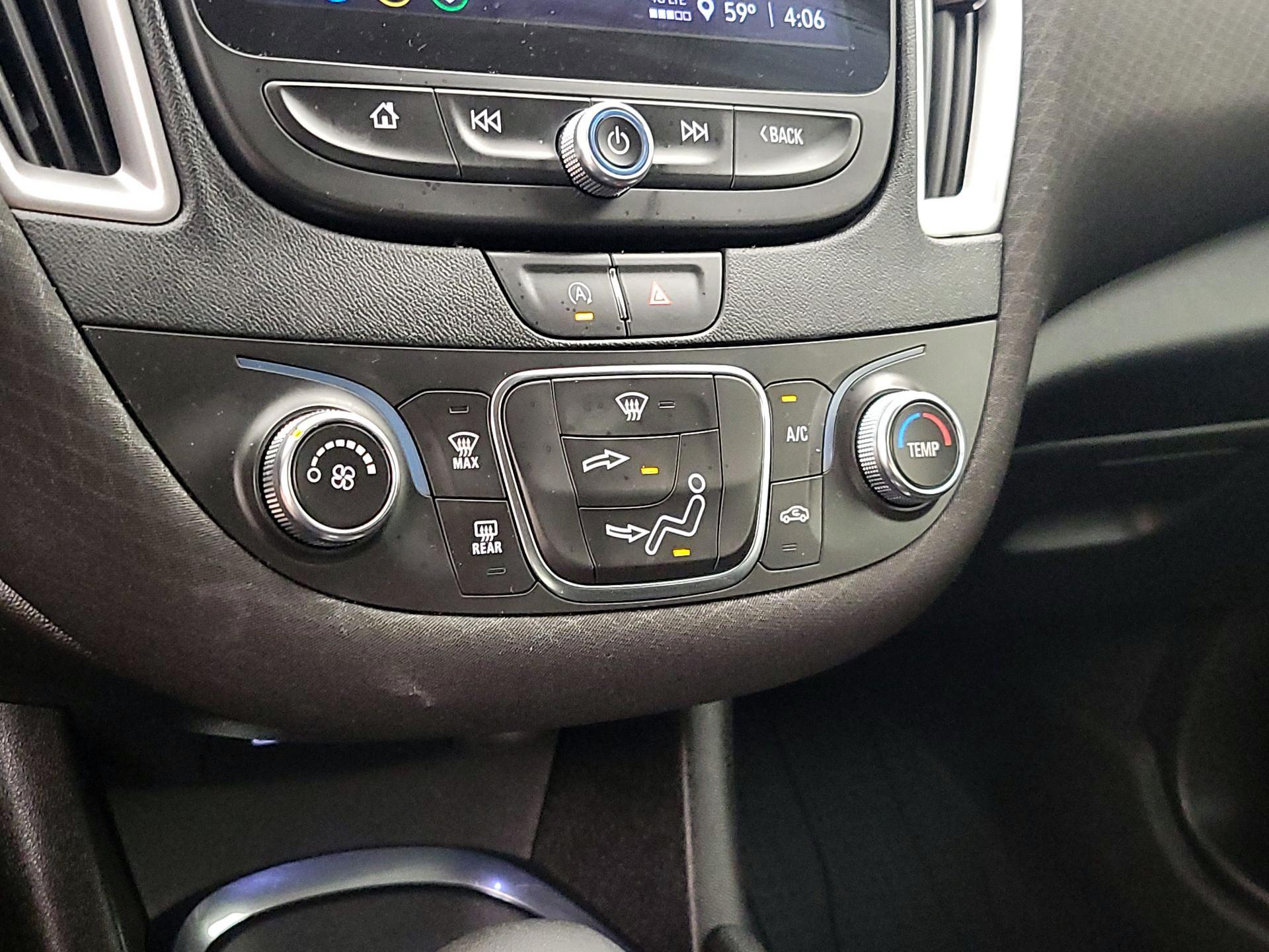 Thumbnail: 2021 Chevrolet Malibu - 16