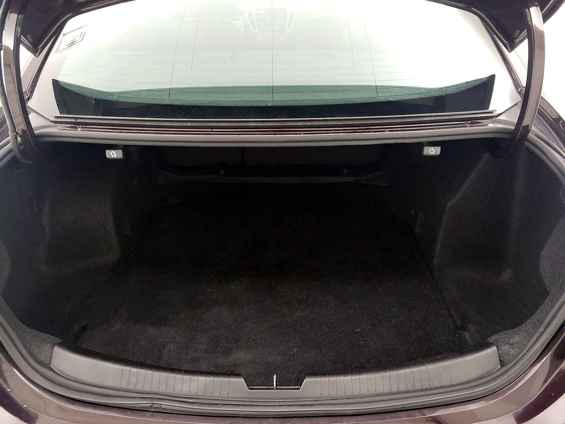 Thumbnail: 2021 Chevrolet Malibu - 20