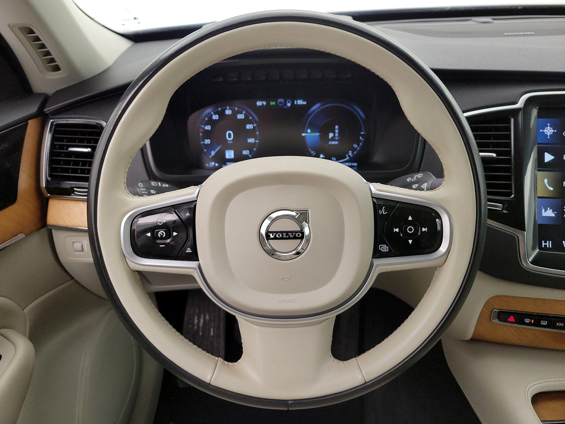 Thumbnail: 2022 Volvo XC90 - 10