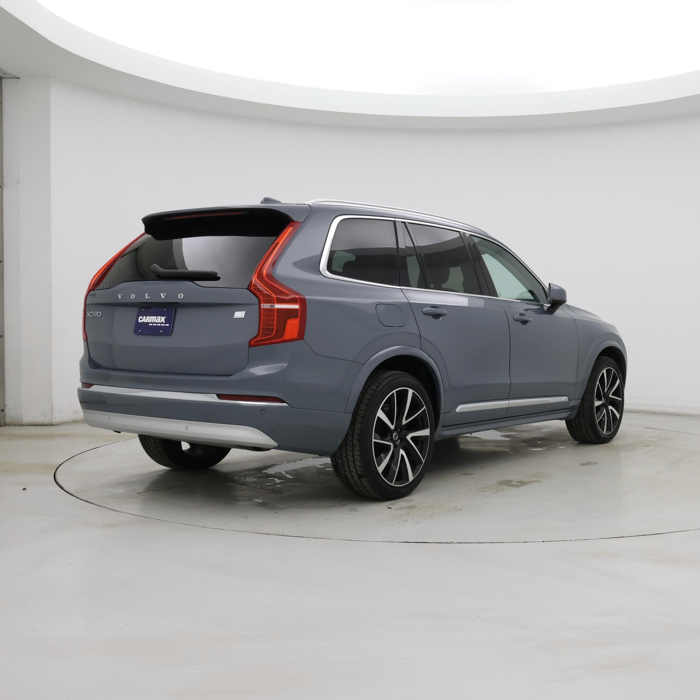 Thumbnail: 2022 Volvo XC90 - 8