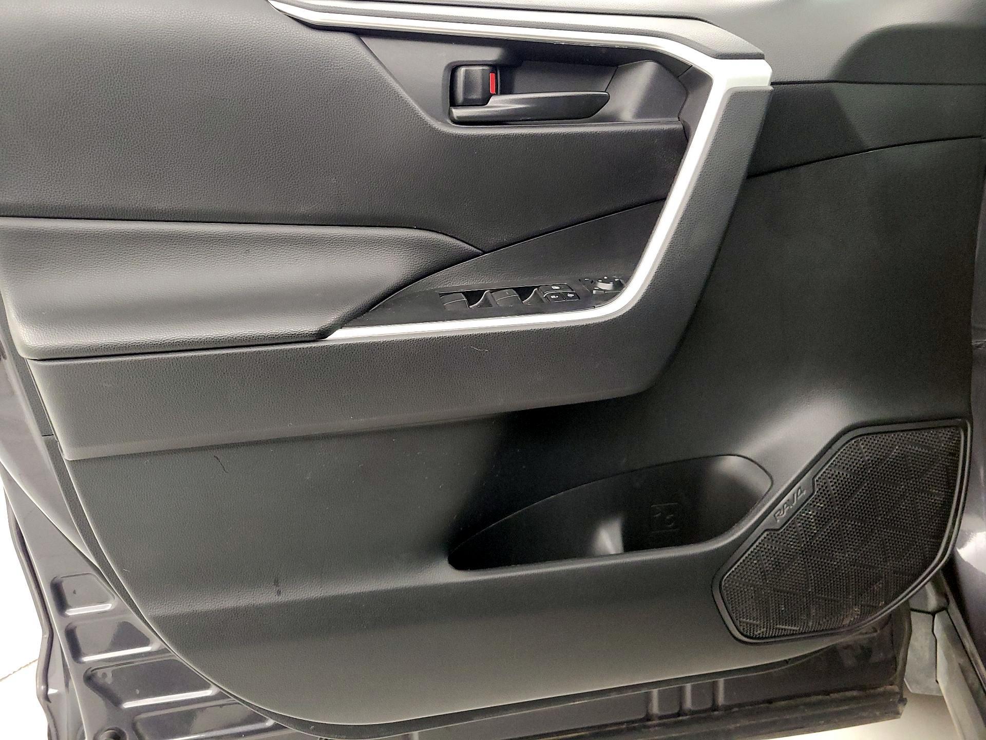 Thumbnail: 2024 Toyota RAV4 - 12