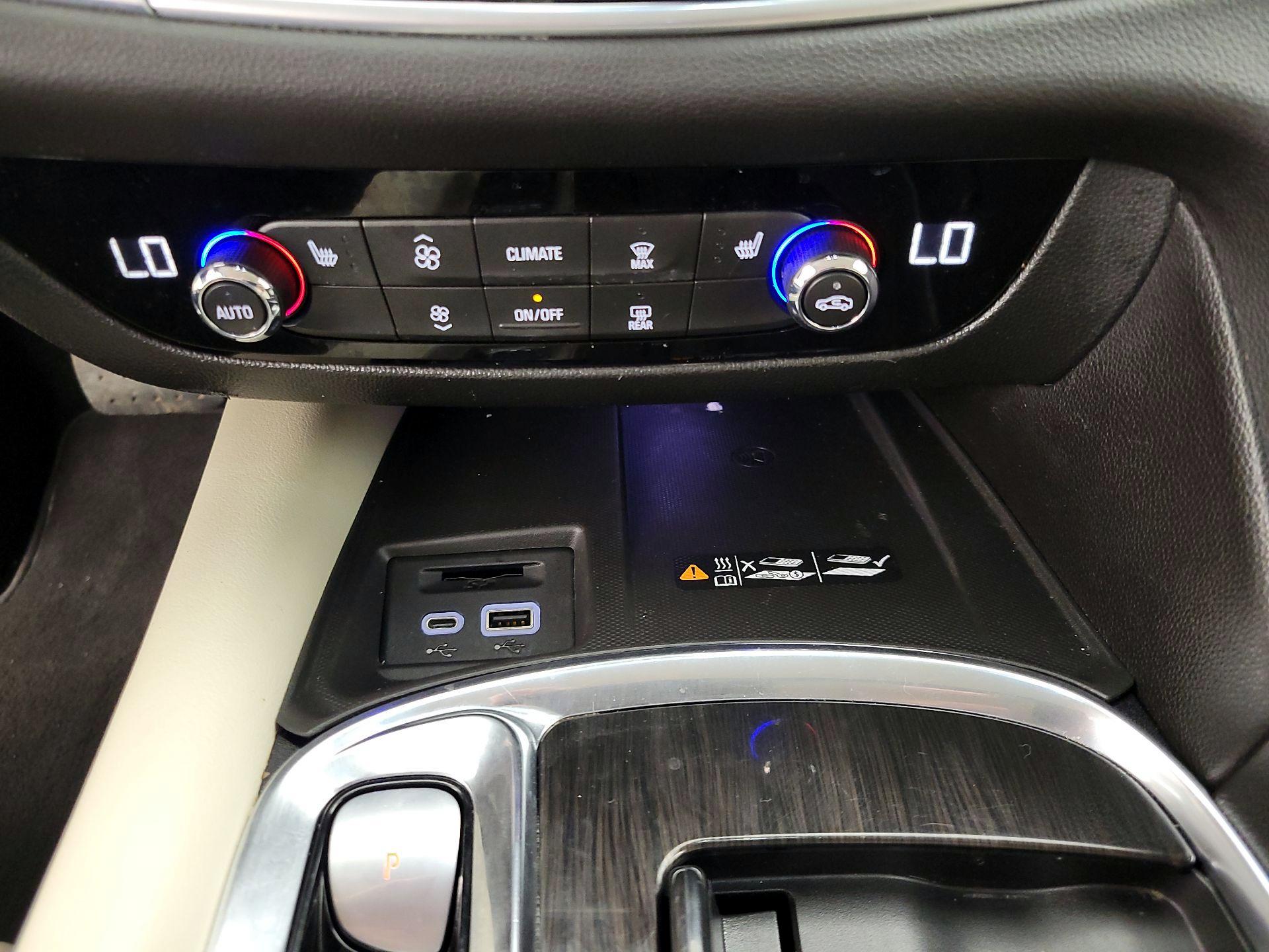 Thumbnail: 2022 Buick Enclave - 18