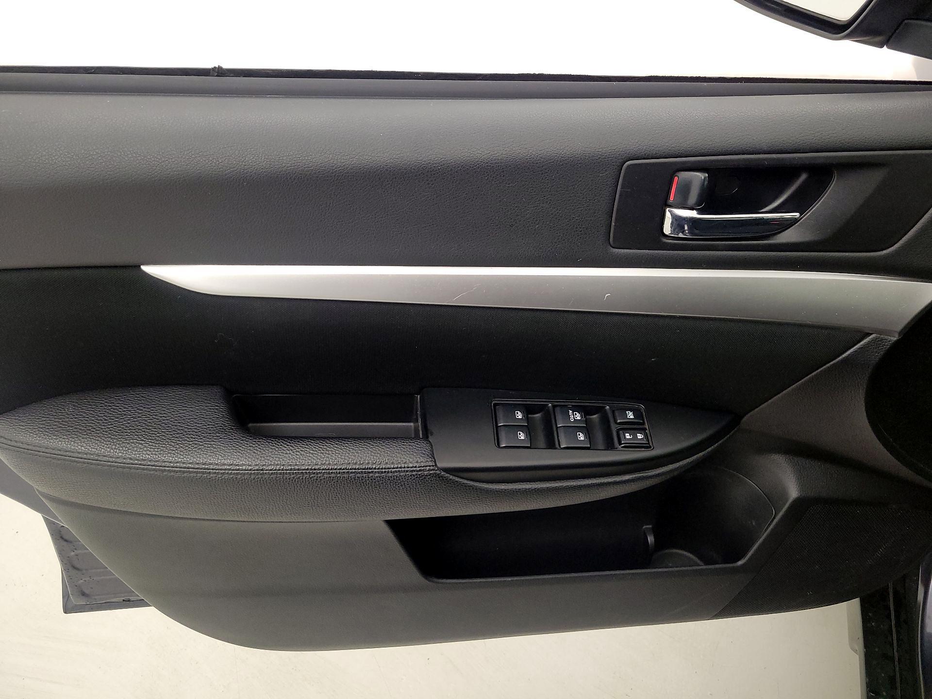 Thumbnail: 2014 Subaru Outback - 12