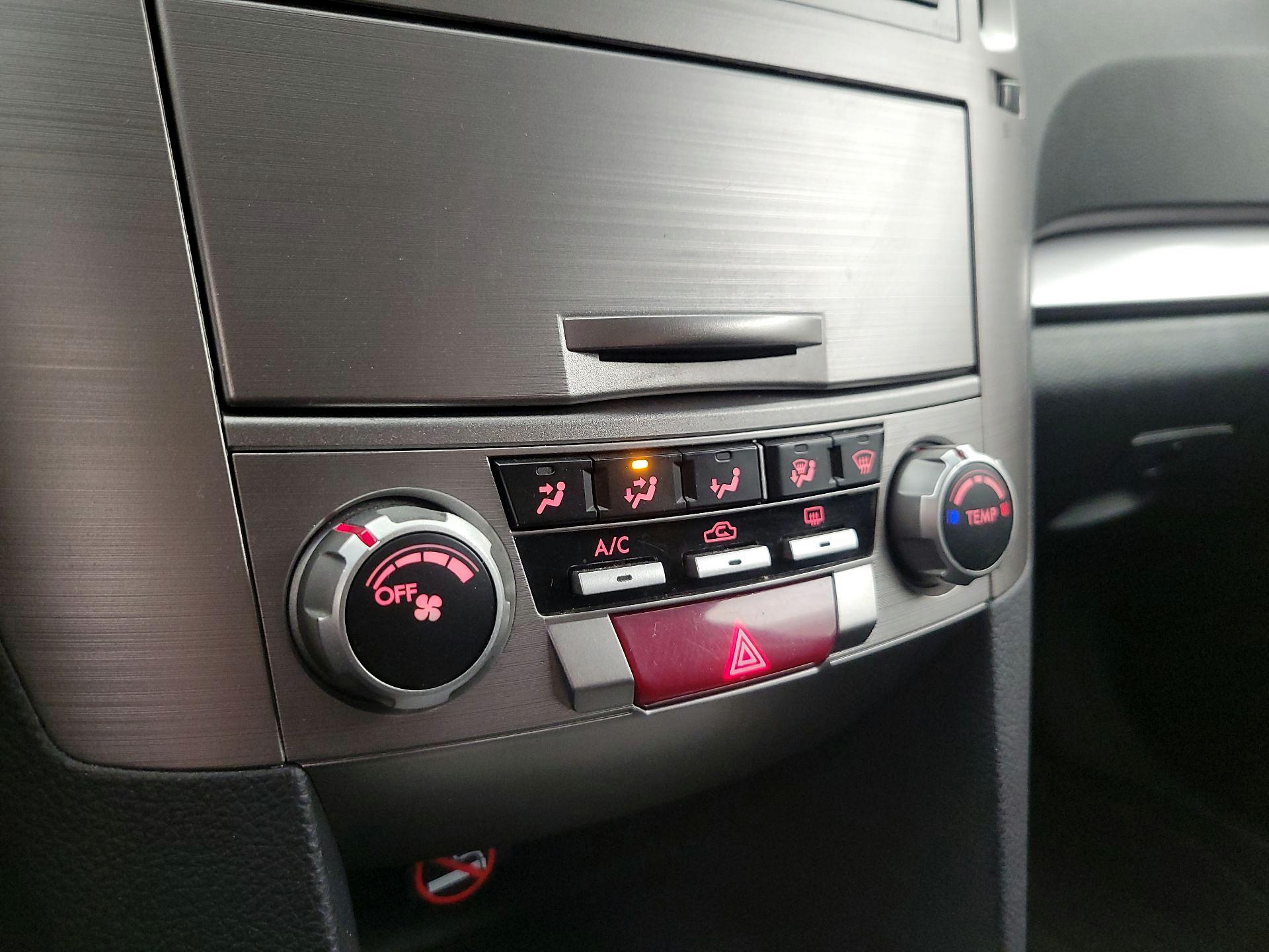 Thumbnail: 2014 Subaru Outback - 15