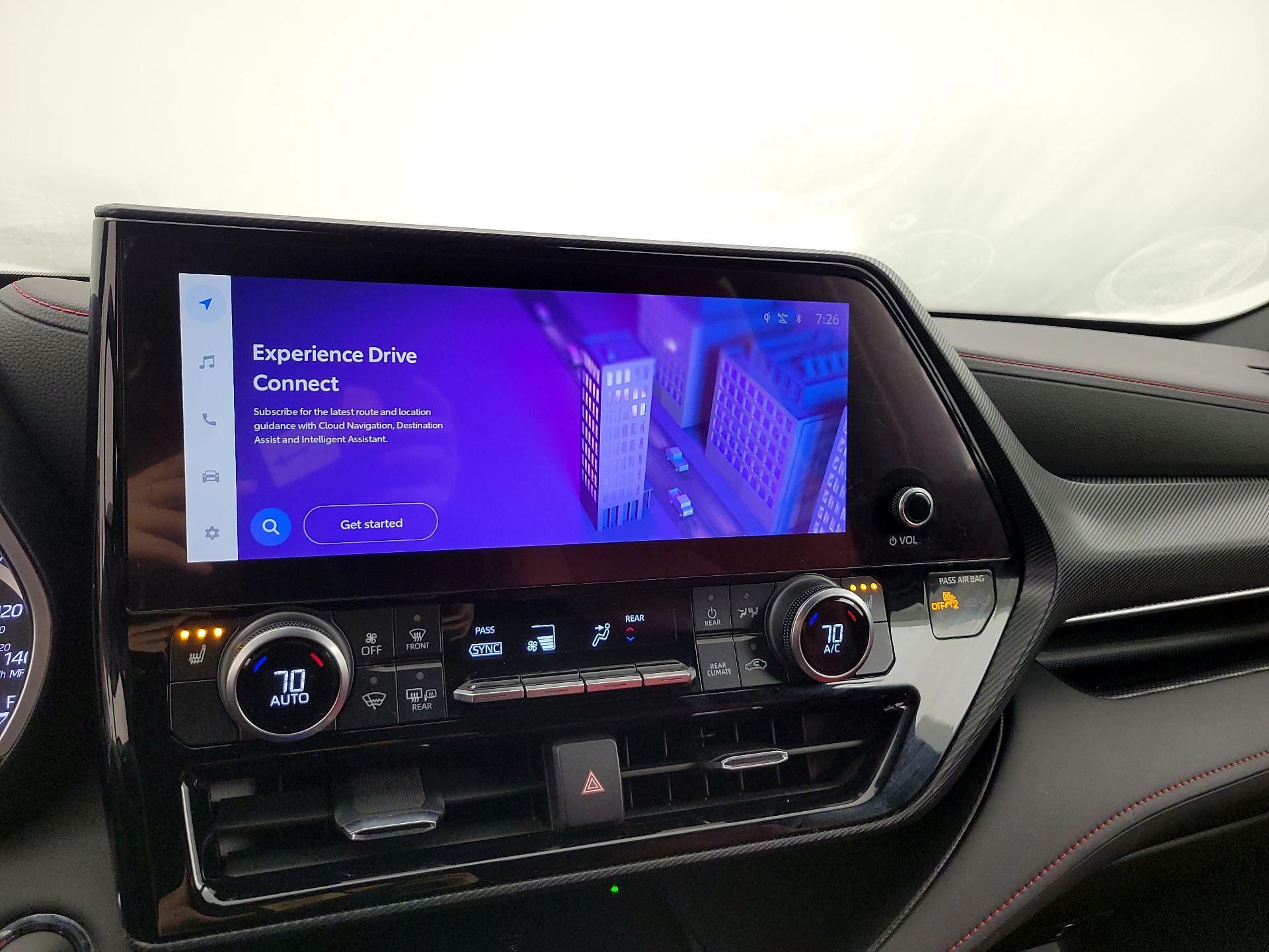 Thumbnail: 2023 Toyota Highlander - 14