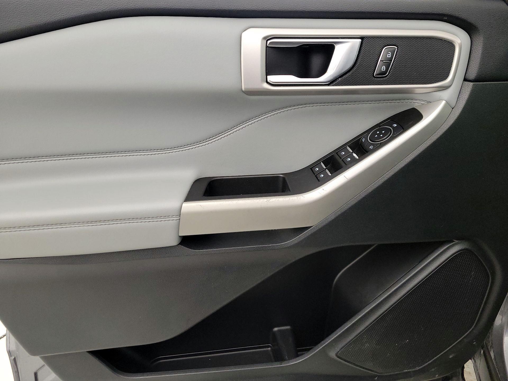 Thumbnail: 2022 Ford Explorer - 12