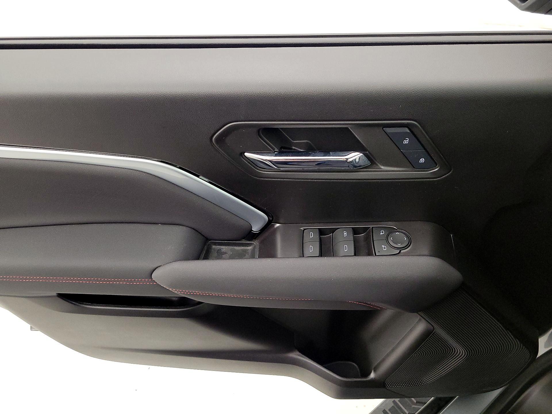 Thumbnail: 2024 Chevrolet Colorado - 12