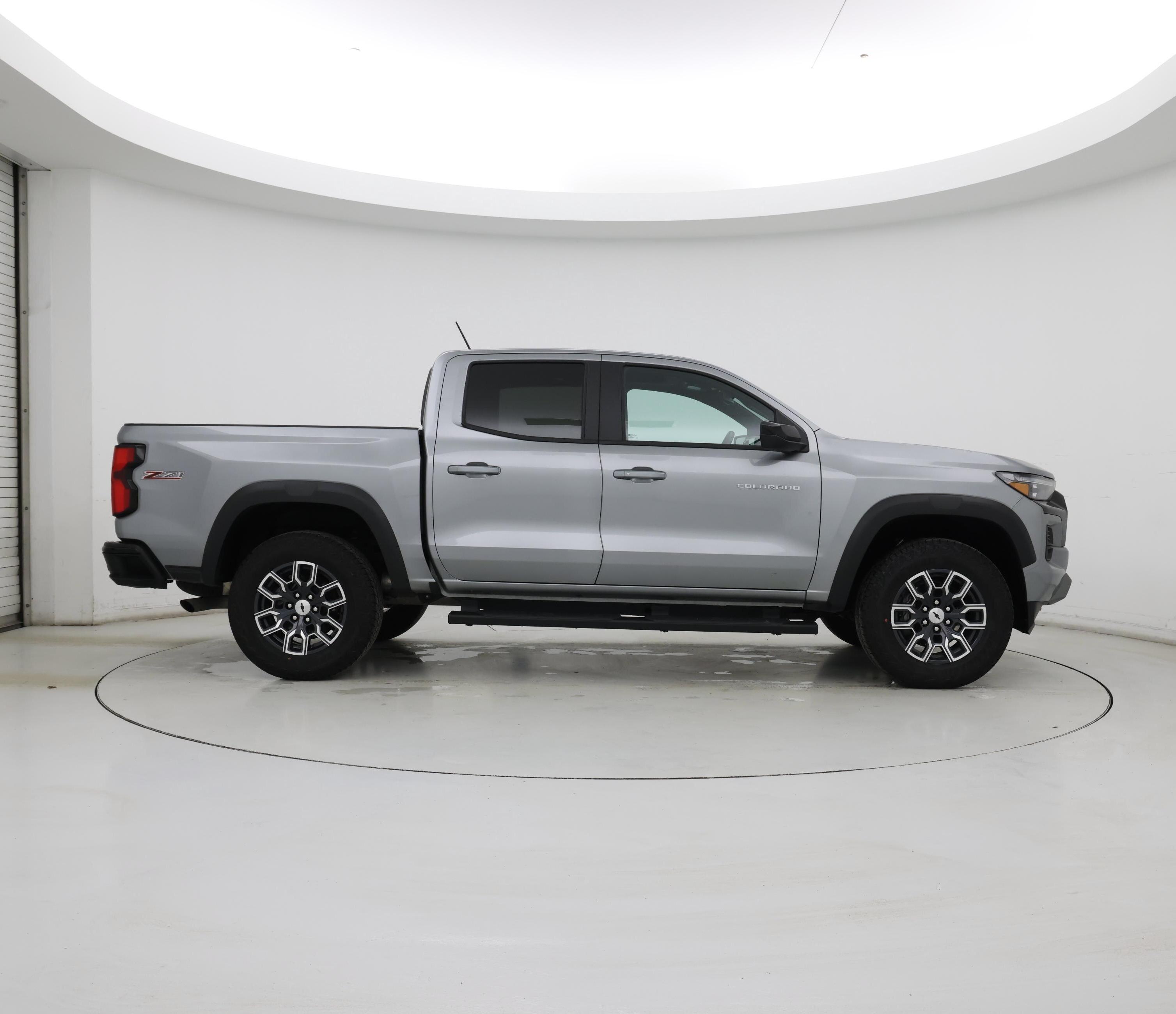 Thumbnail: 2024 Chevrolet Colorado - 7