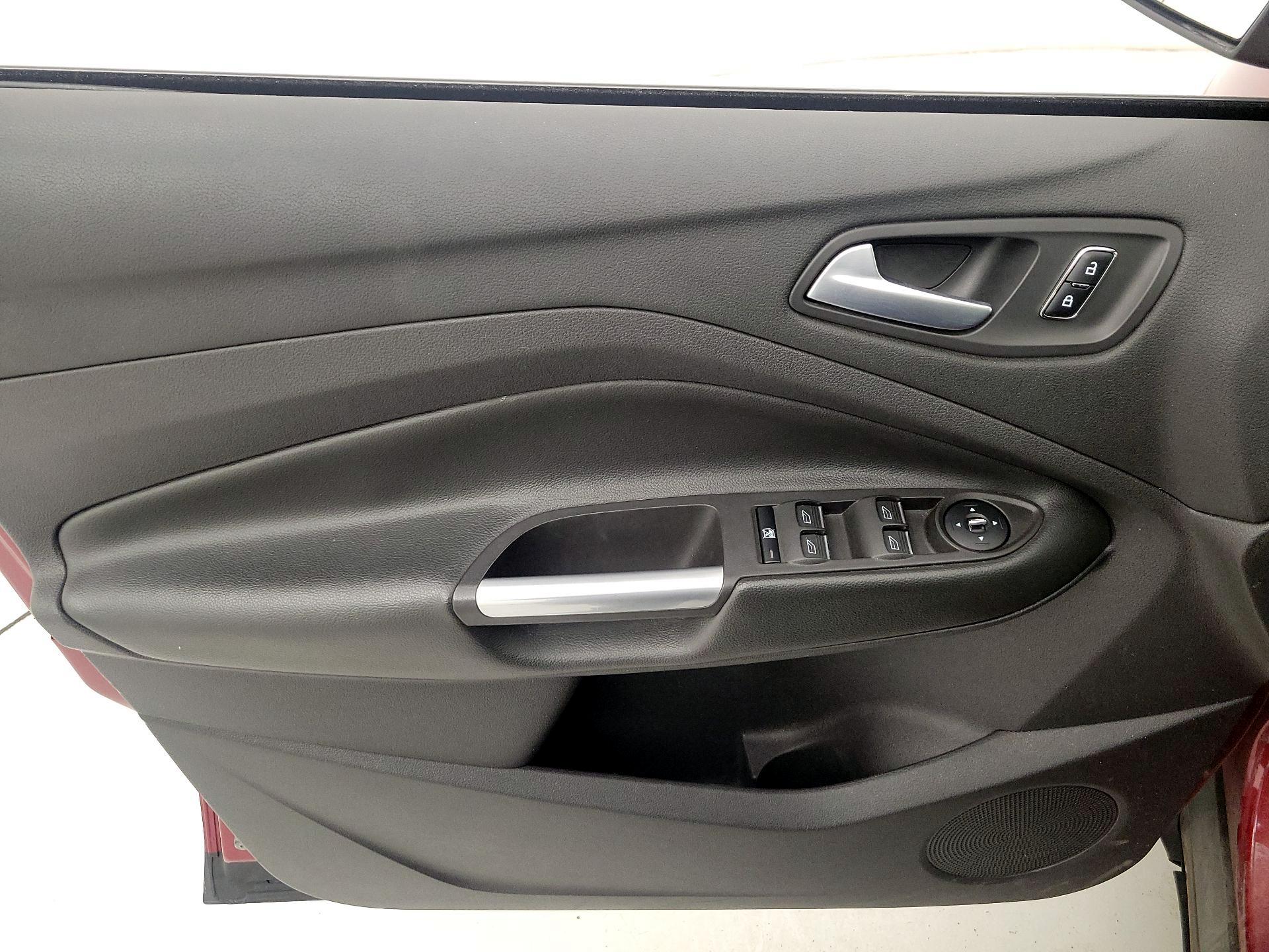 Thumbnail: 2014 Ford Escape - 12