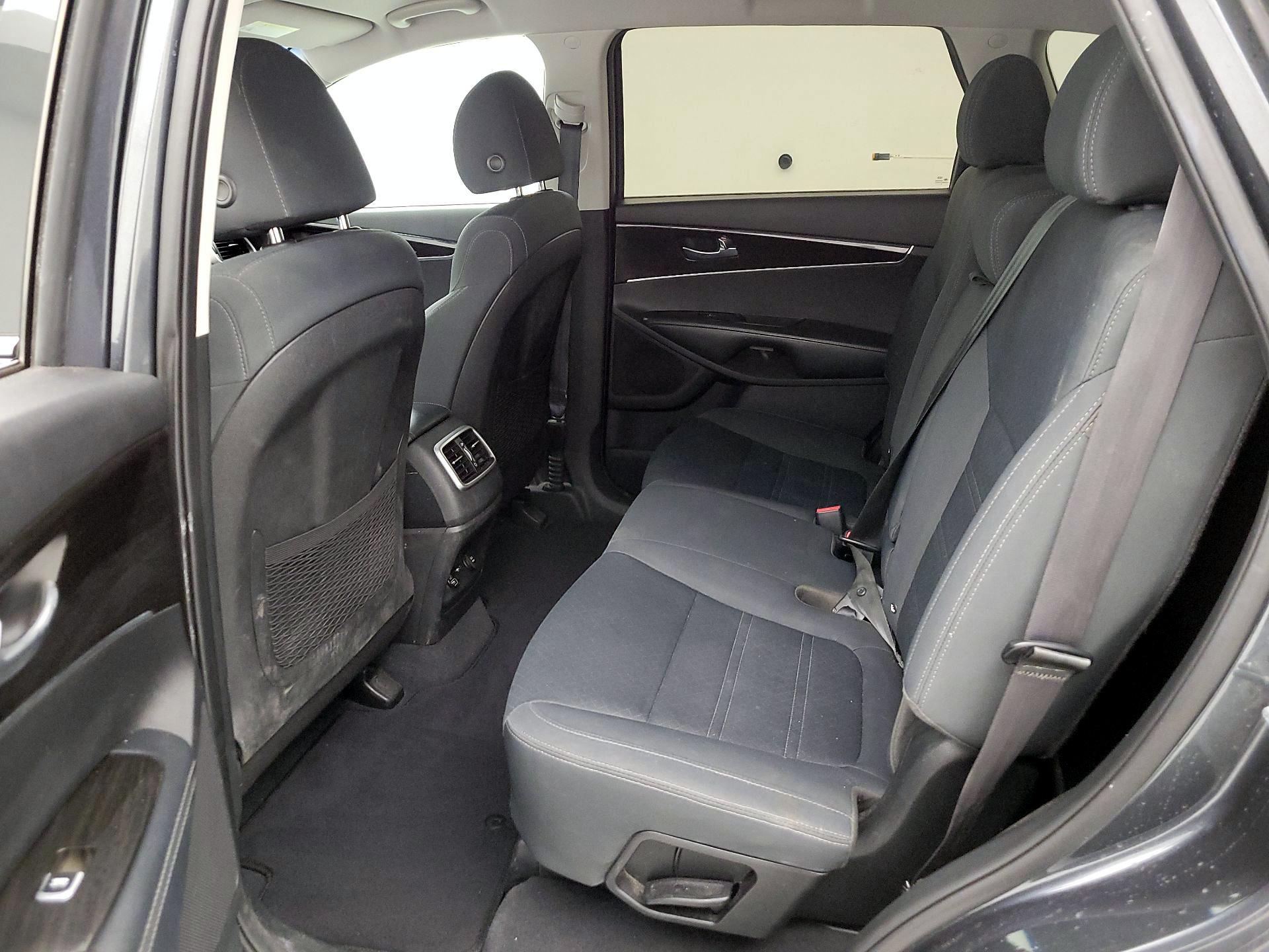 Thumbnail: 2020 Kia Sorento - 19