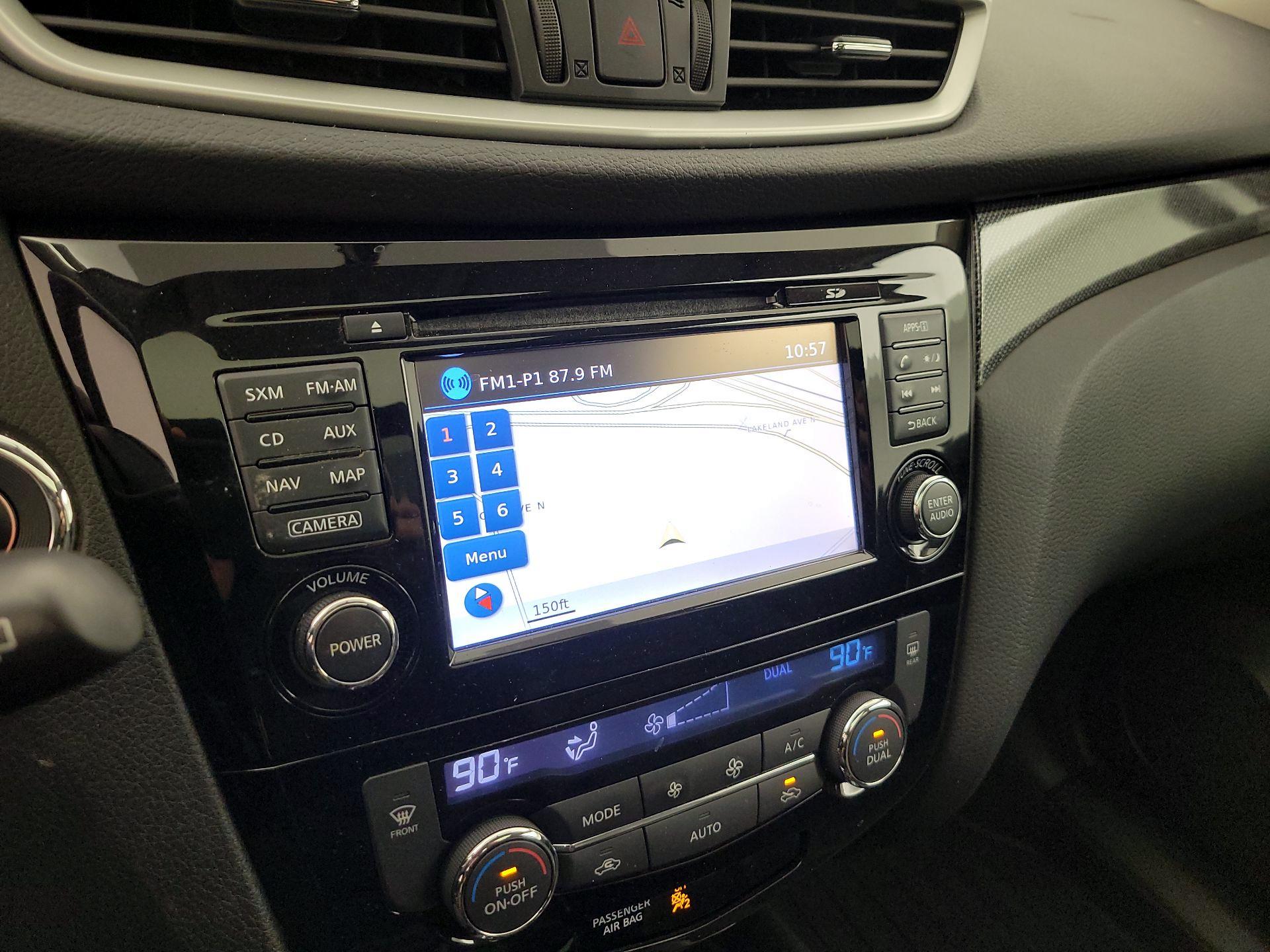 Thumbnail: 2015 Nissan Rogue - 14