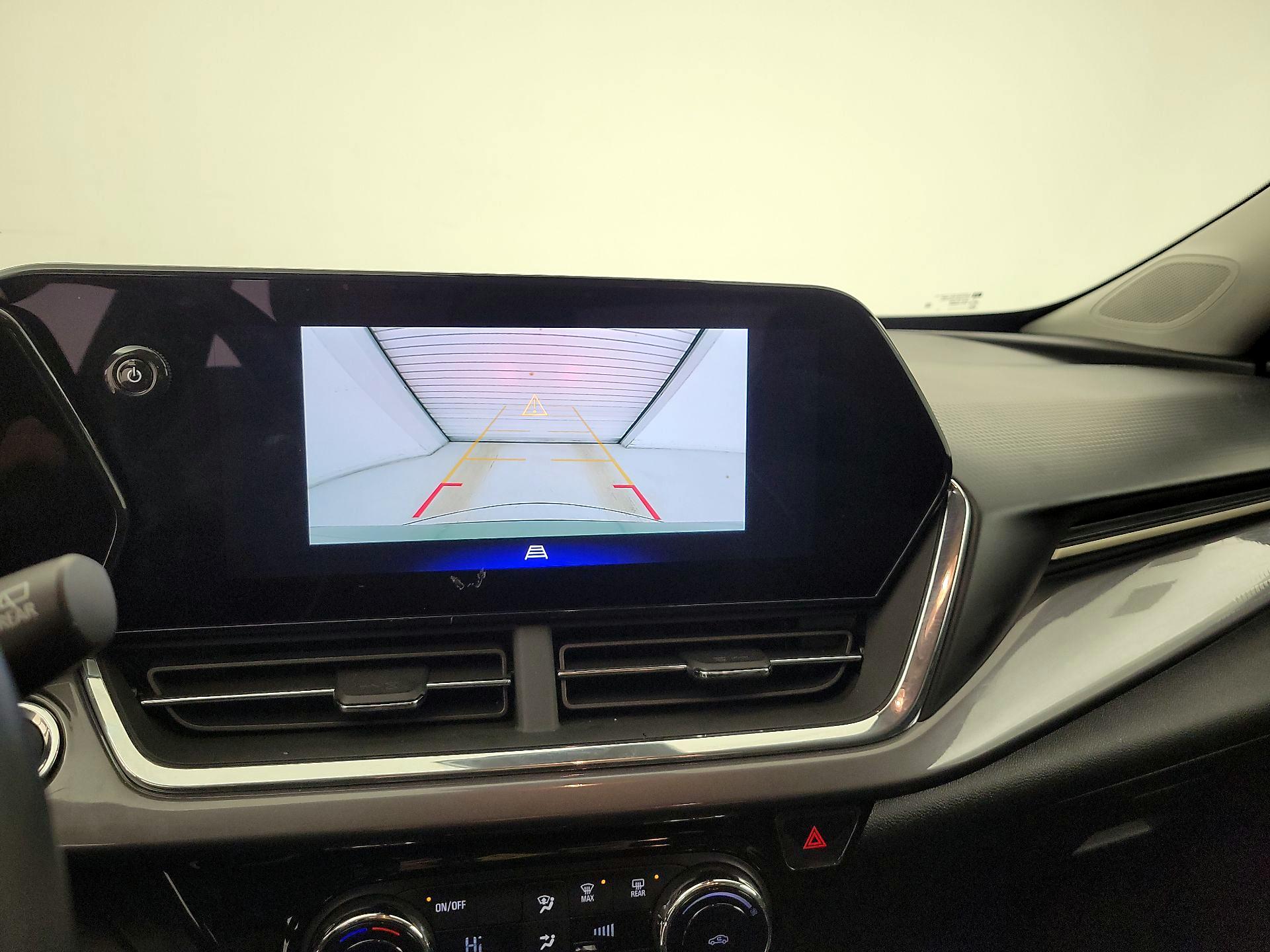 Thumbnail: 2025 Chevrolet Trax - 14