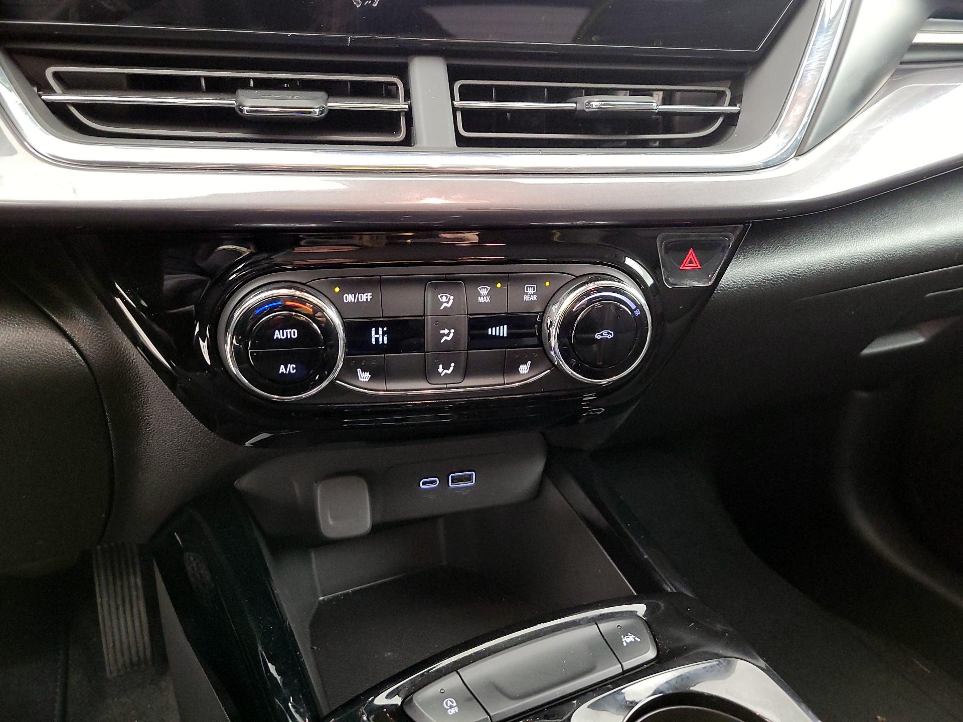 Thumbnail: 2025 Chevrolet Trax - 16