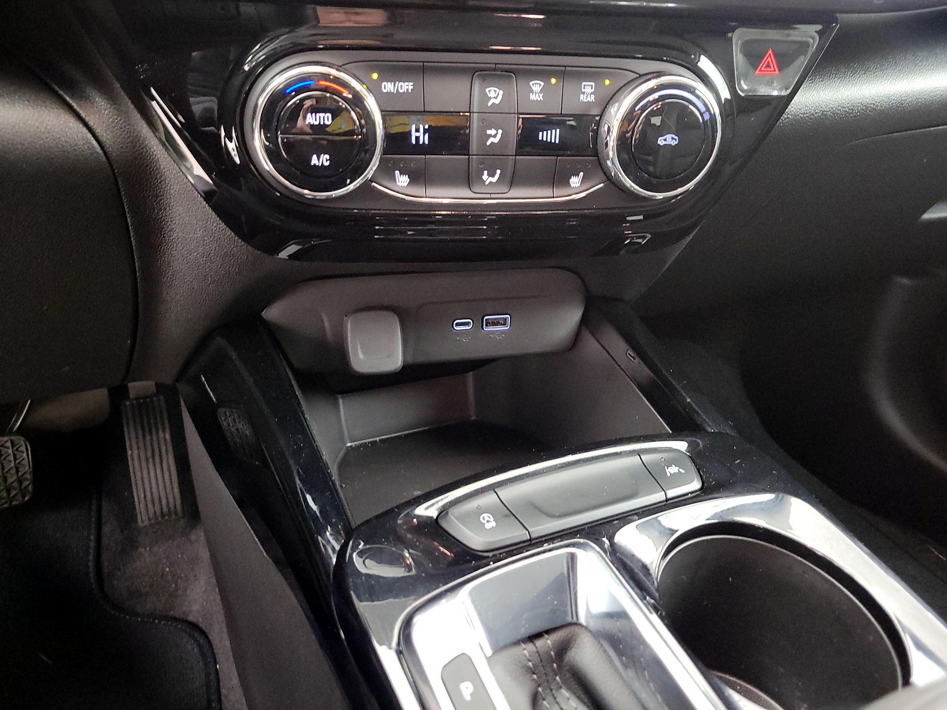 Thumbnail: 2025 Chevrolet Trax - 18