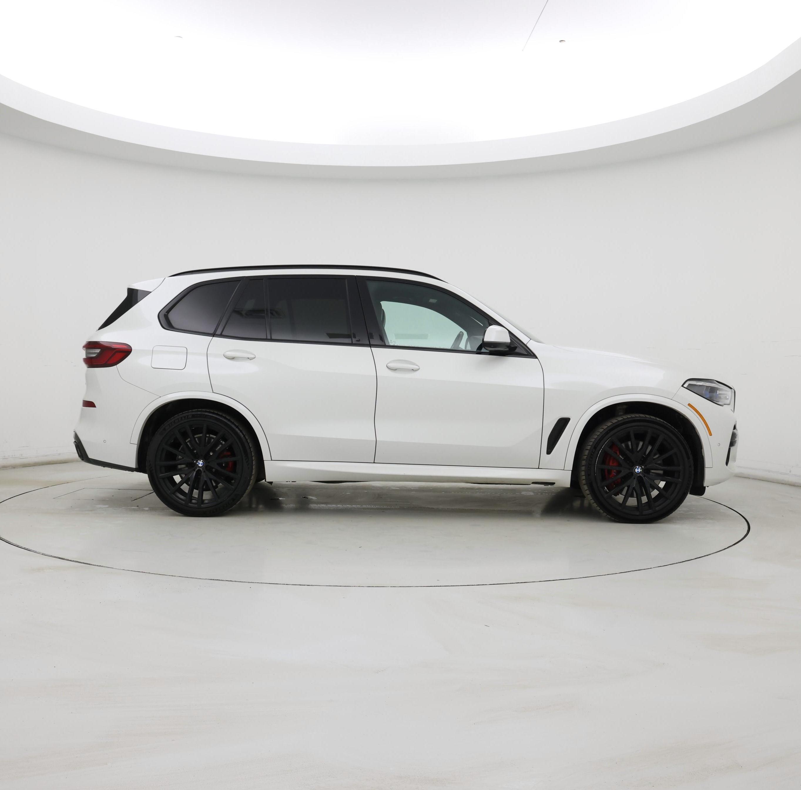 Thumbnail: 2021 BMW X5 - 7
