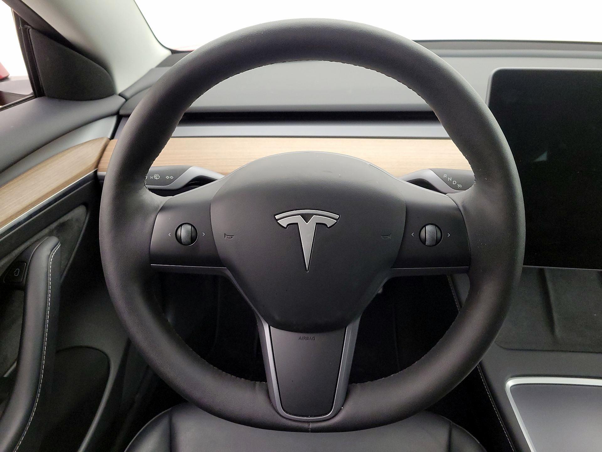 Thumbnail: 2023 Tesla Model 3 - 10