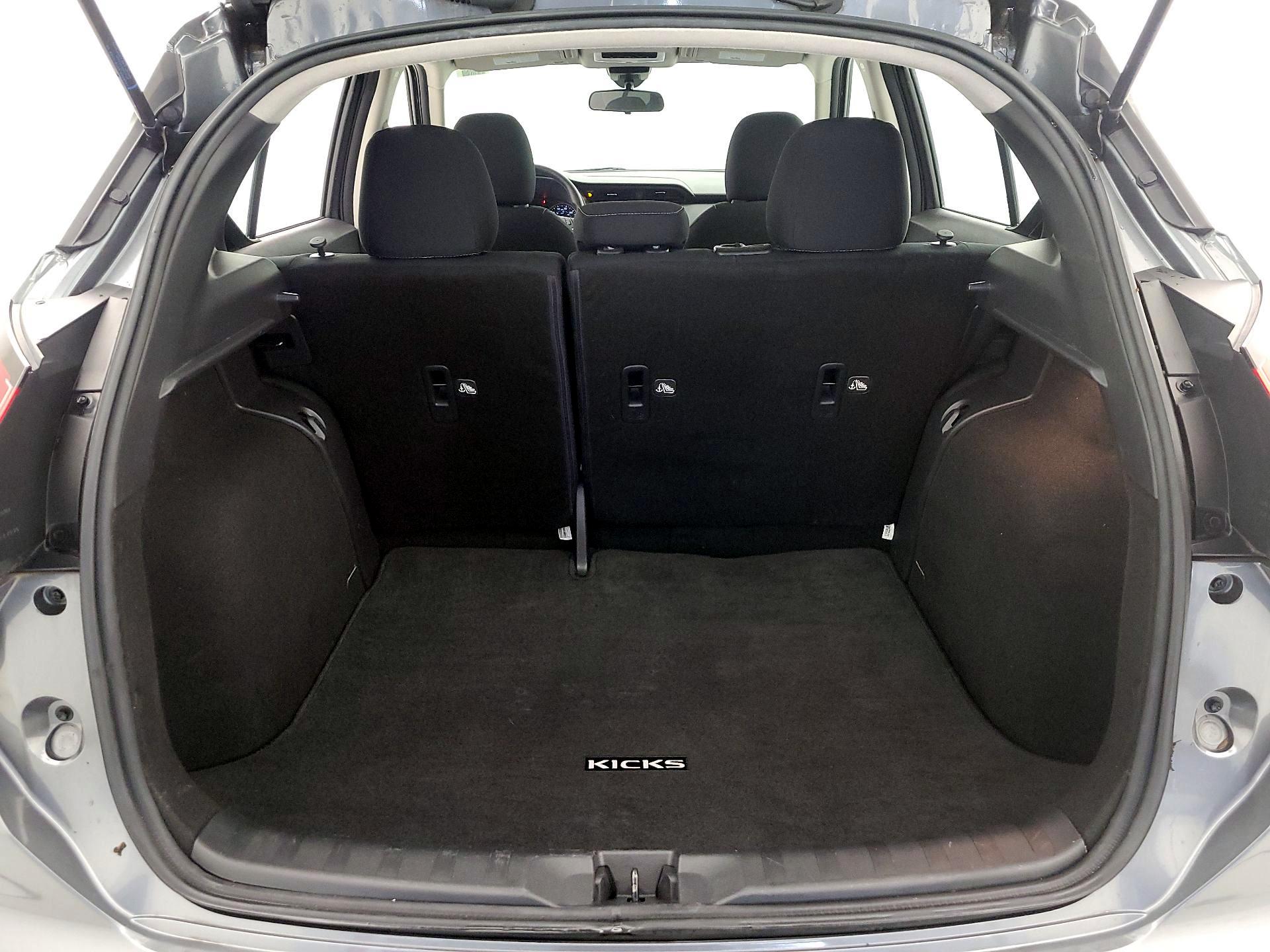 Thumbnail: 2021 Nissan Kicks - 19