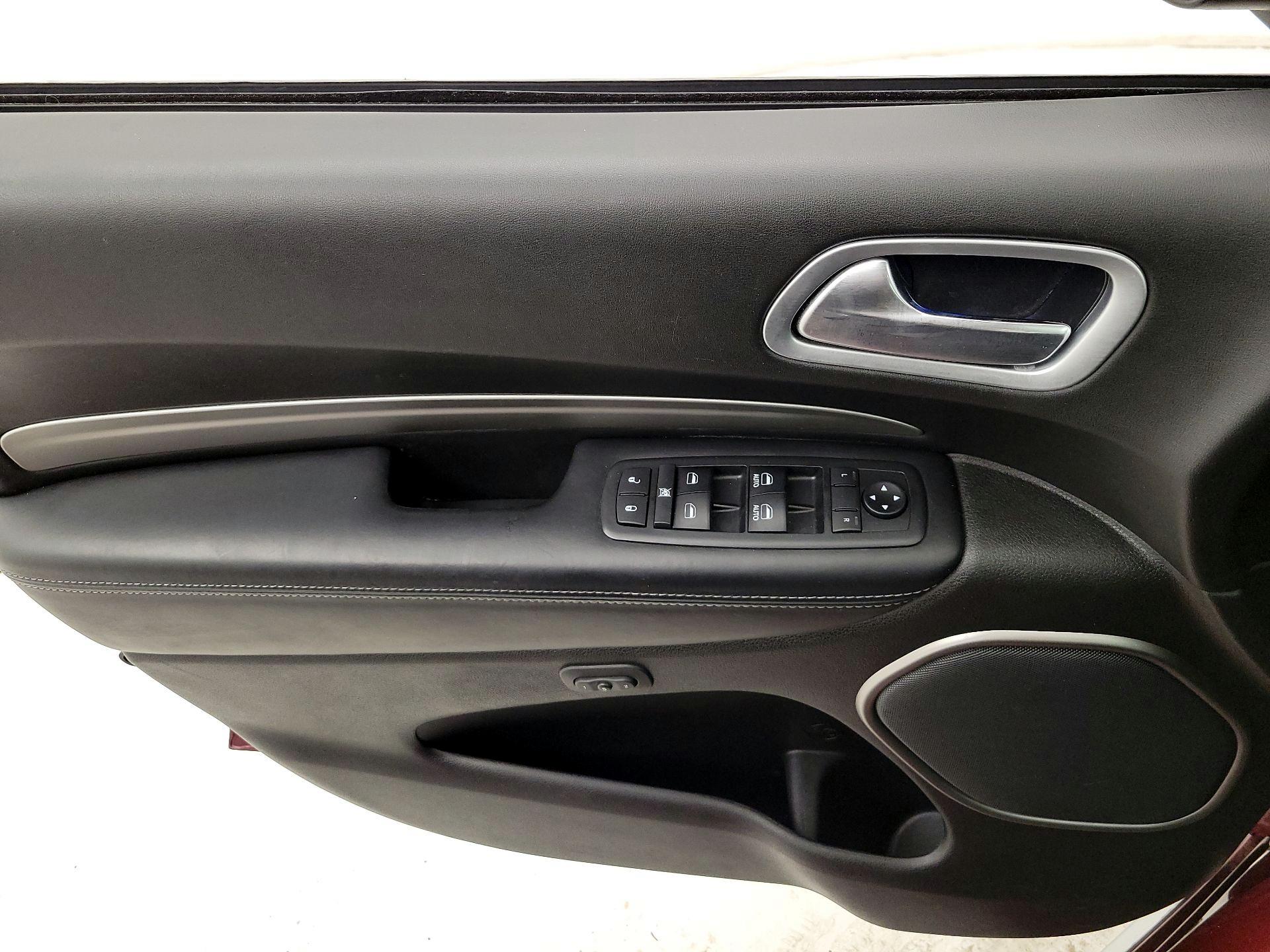 Thumbnail: 2018 Dodge Durango - 12