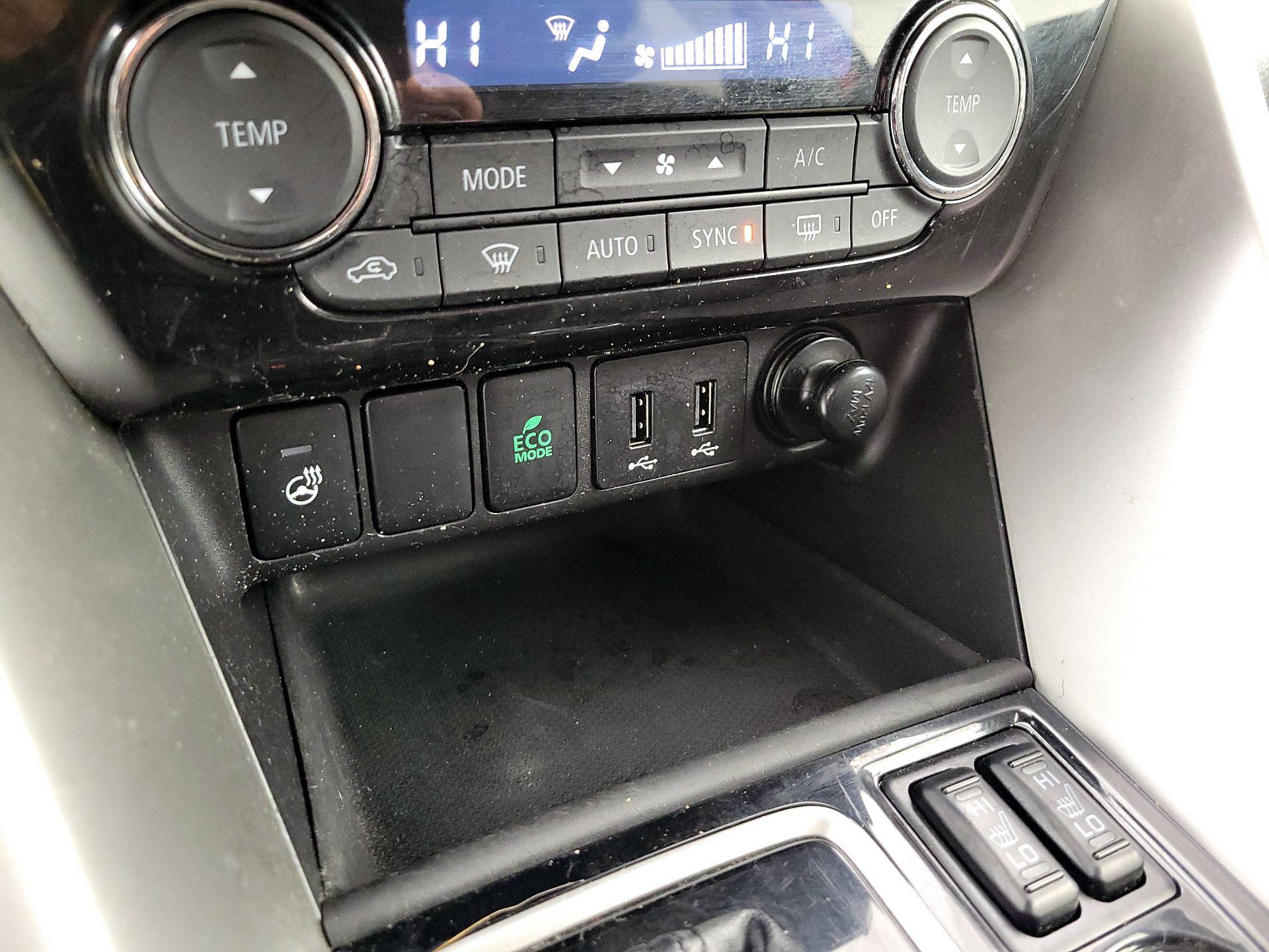 Thumbnail: 2018 Mitsubishi Eclipse Cross - 18