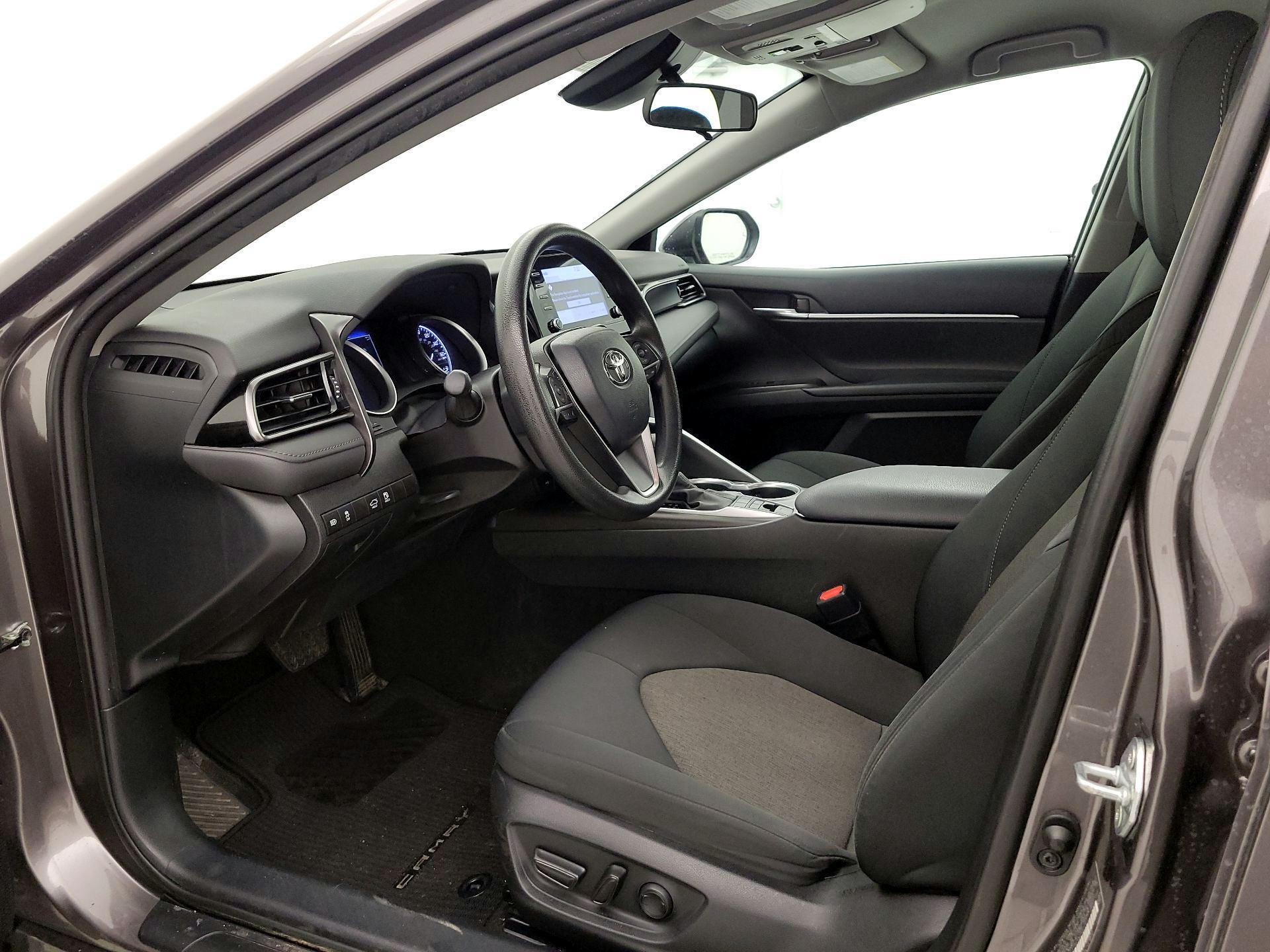 Thumbnail: 2022 Toyota Camry - 11