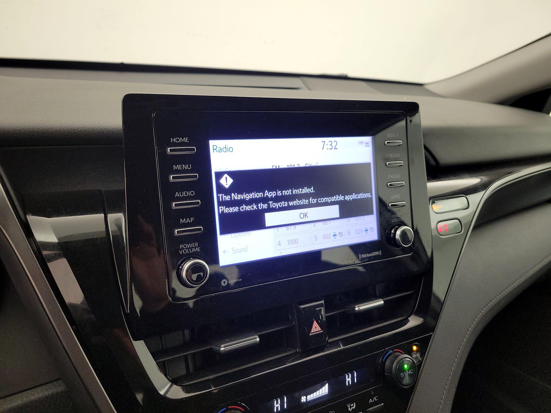 Thumbnail: 2022 Toyota Camry - 14