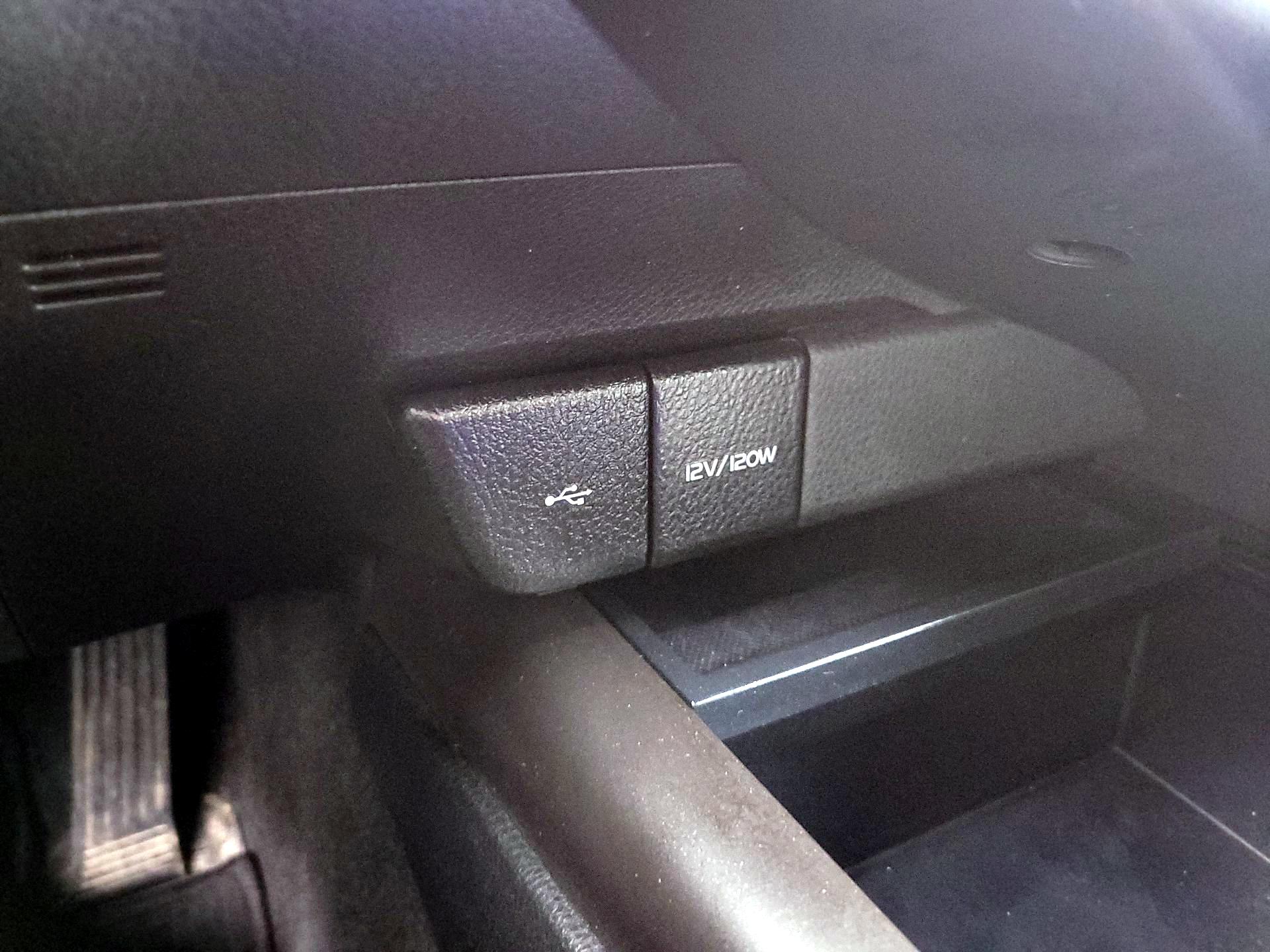 Thumbnail: 2022 Toyota Camry - 19