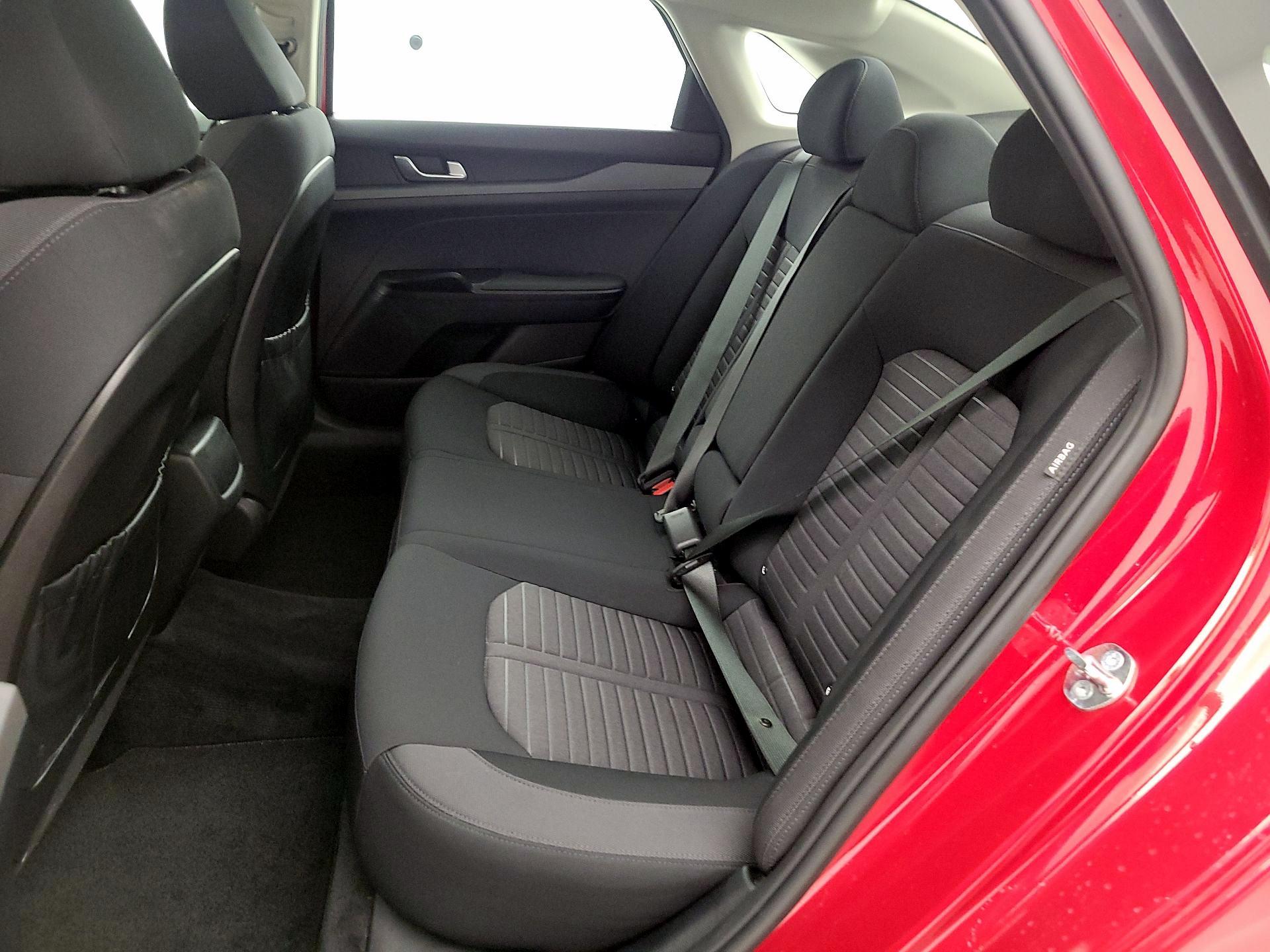 Thumbnail: 2025 Kia K5 - 19