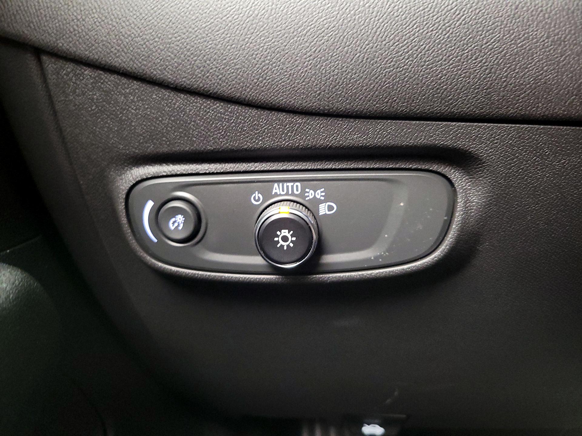 Thumbnail: 2023 Chevrolet Equinox - 13