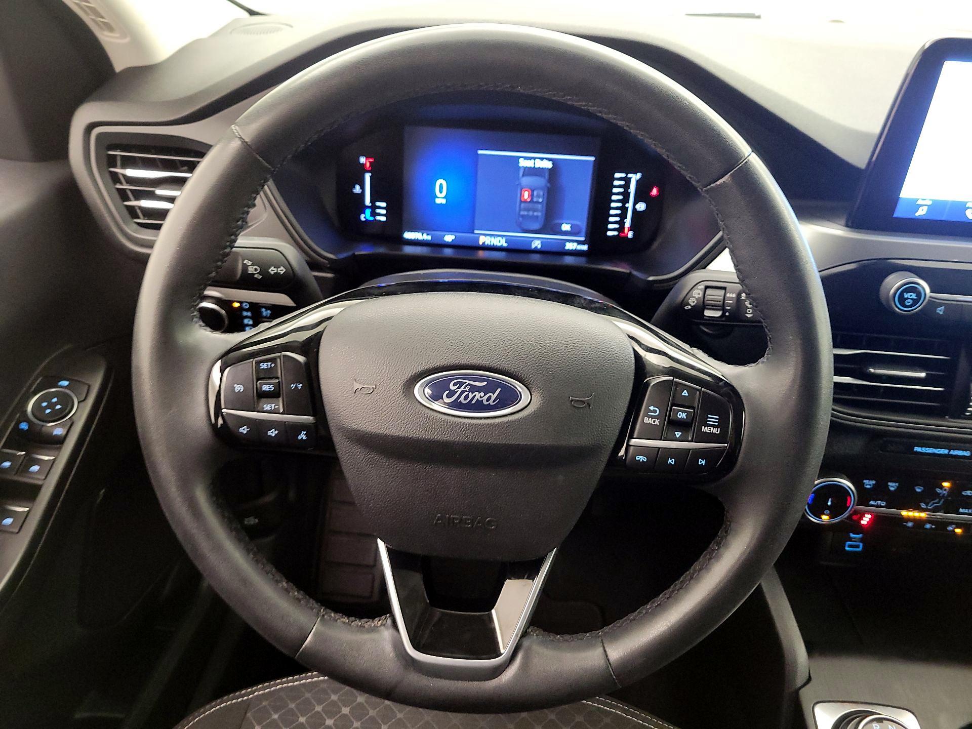 Thumbnail: 2023 Ford Escape - 10