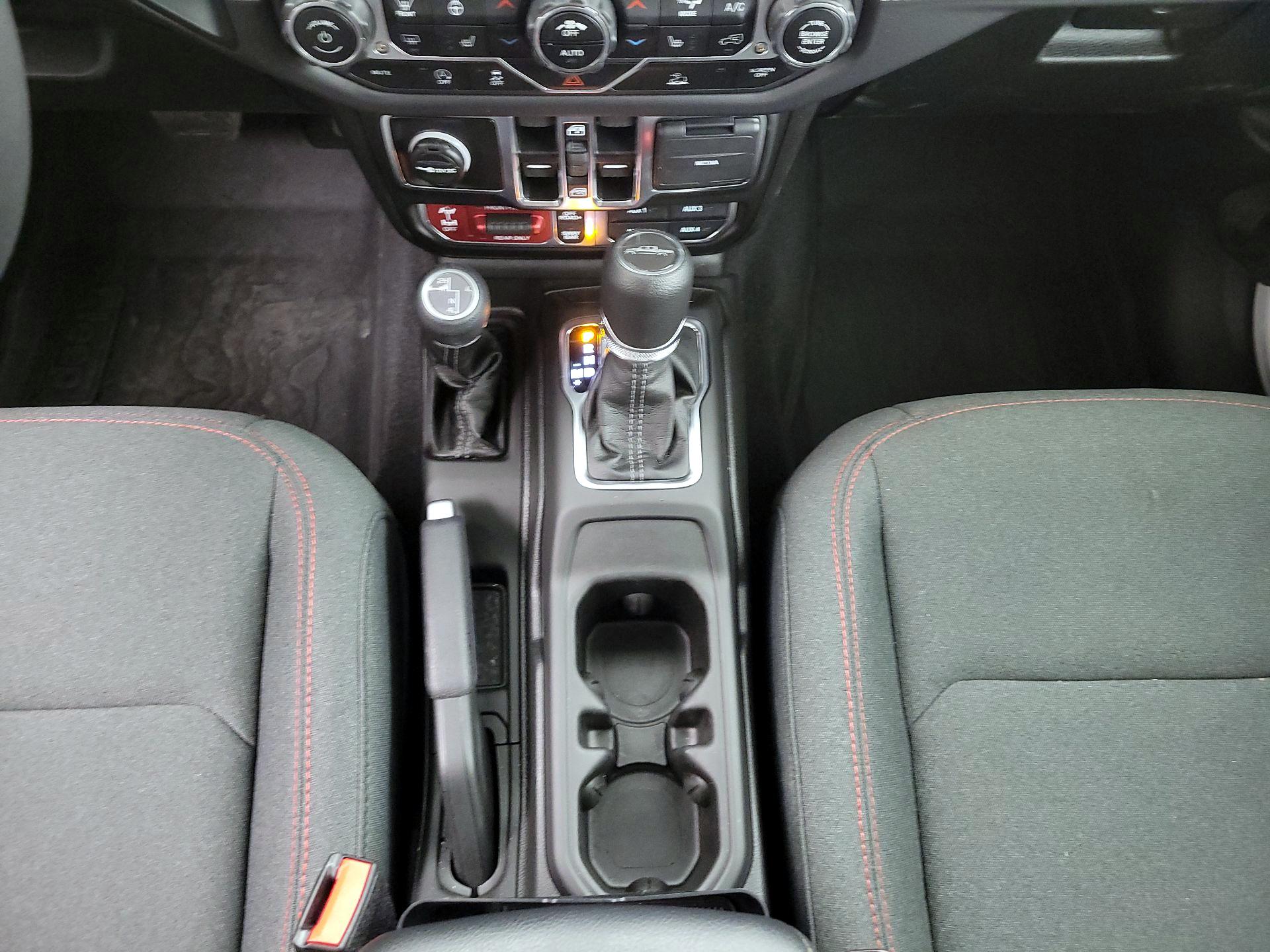 Thumbnail: 2025 Jeep Gladiator - 18