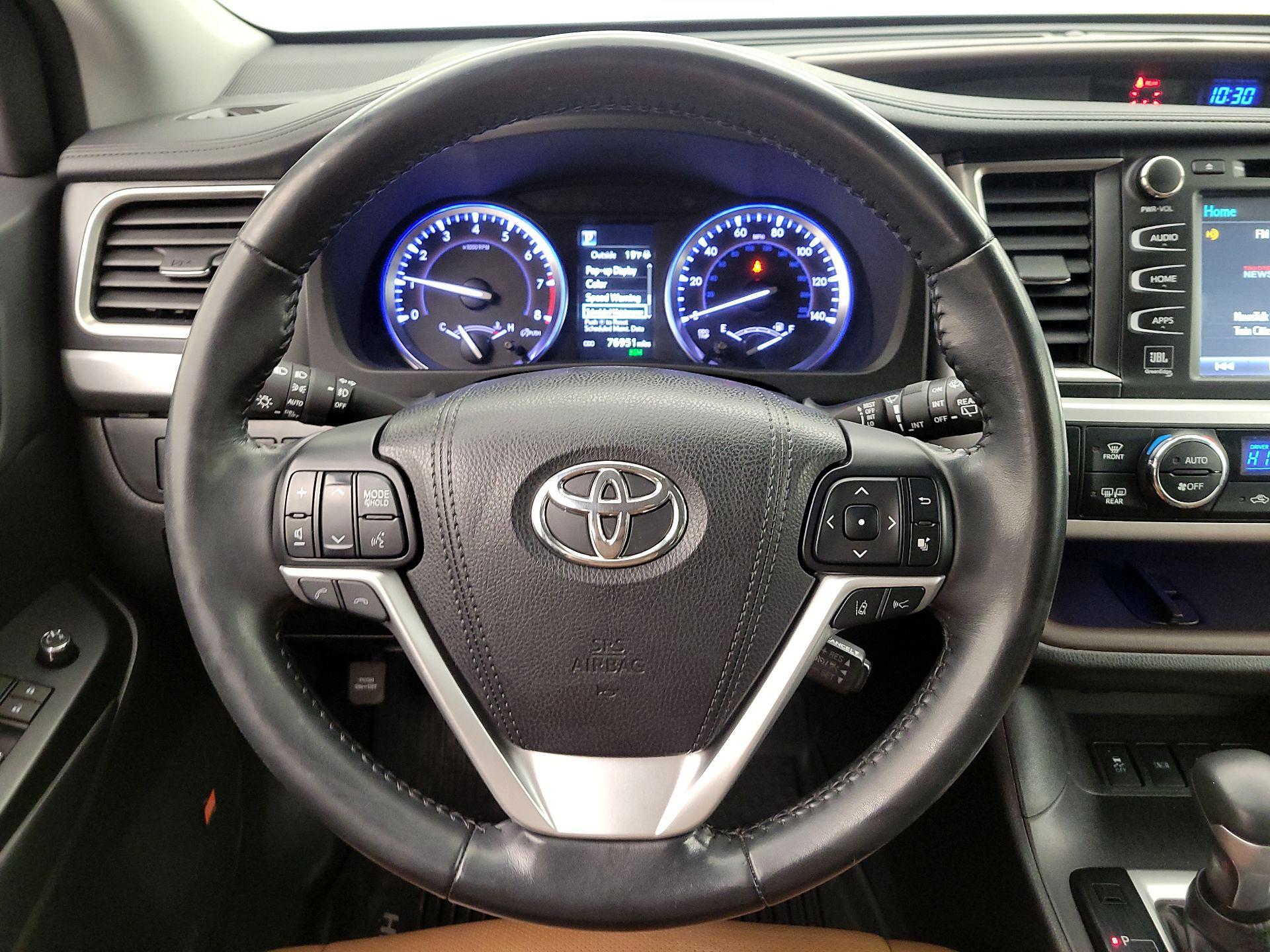 Thumbnail: 2018 Toyota Highlander - 10