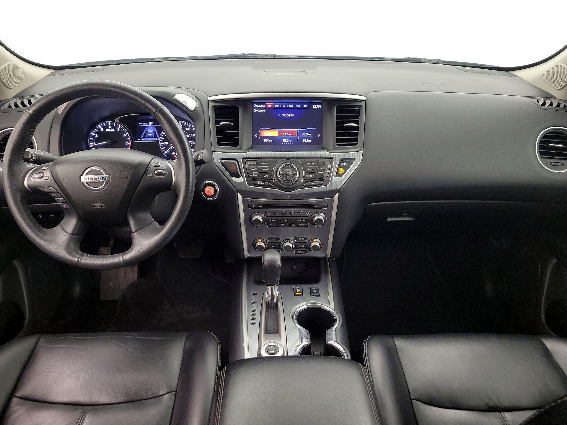 Thumbnail: 2017 Nissan Pathfinder - 9