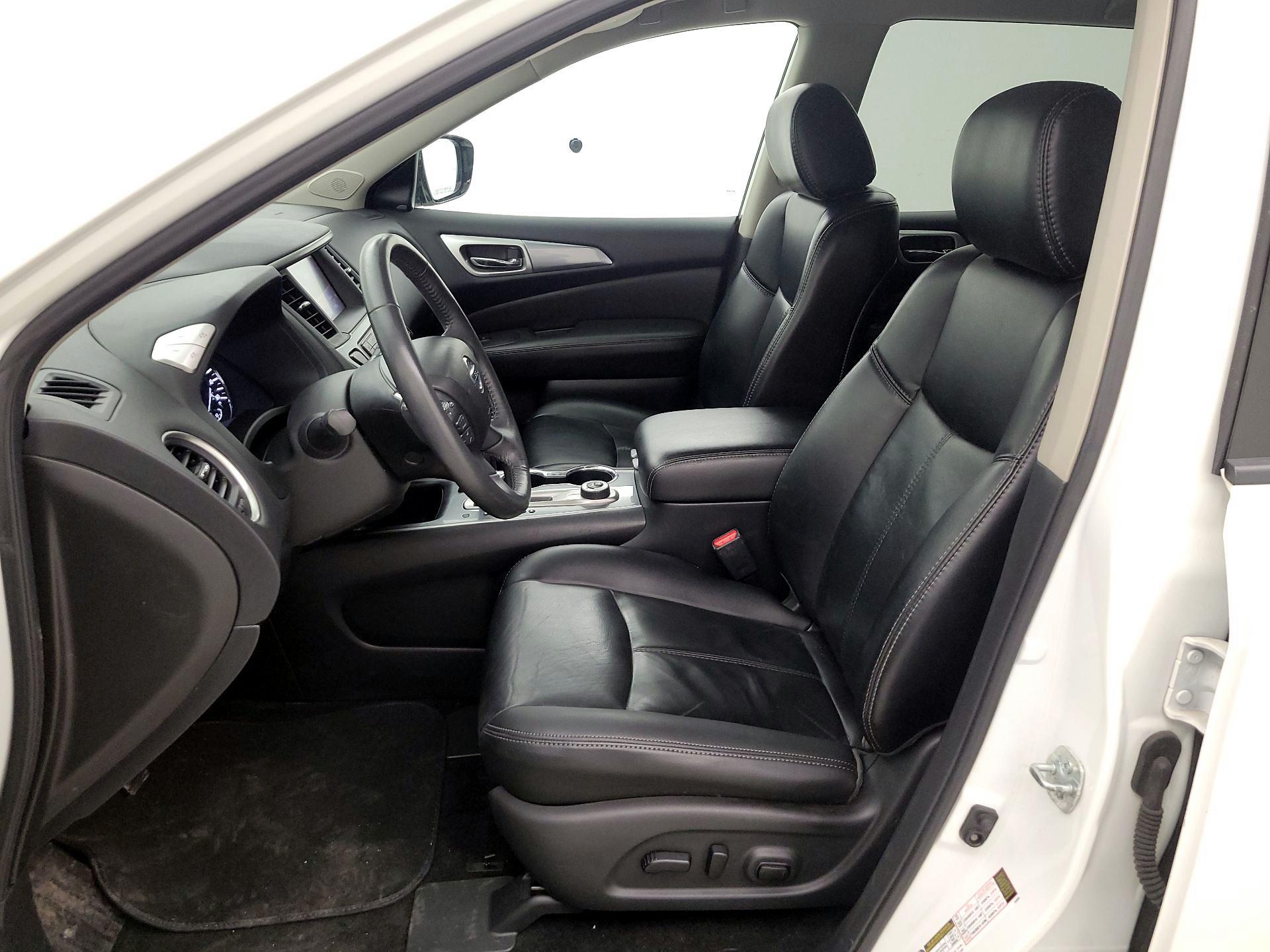 Thumbnail: 2017 Nissan Pathfinder - 11