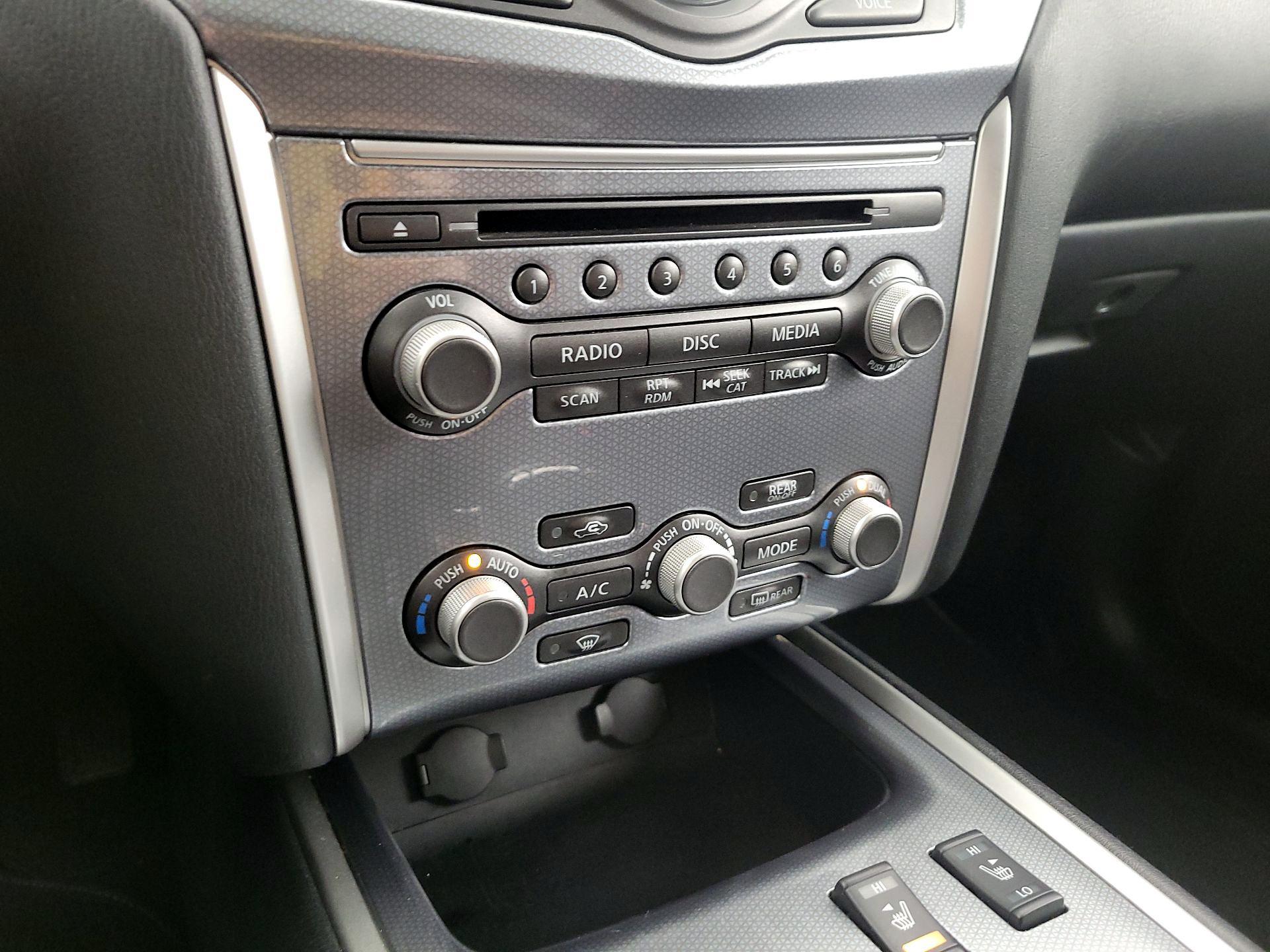 Thumbnail: 2017 Nissan Pathfinder - 17