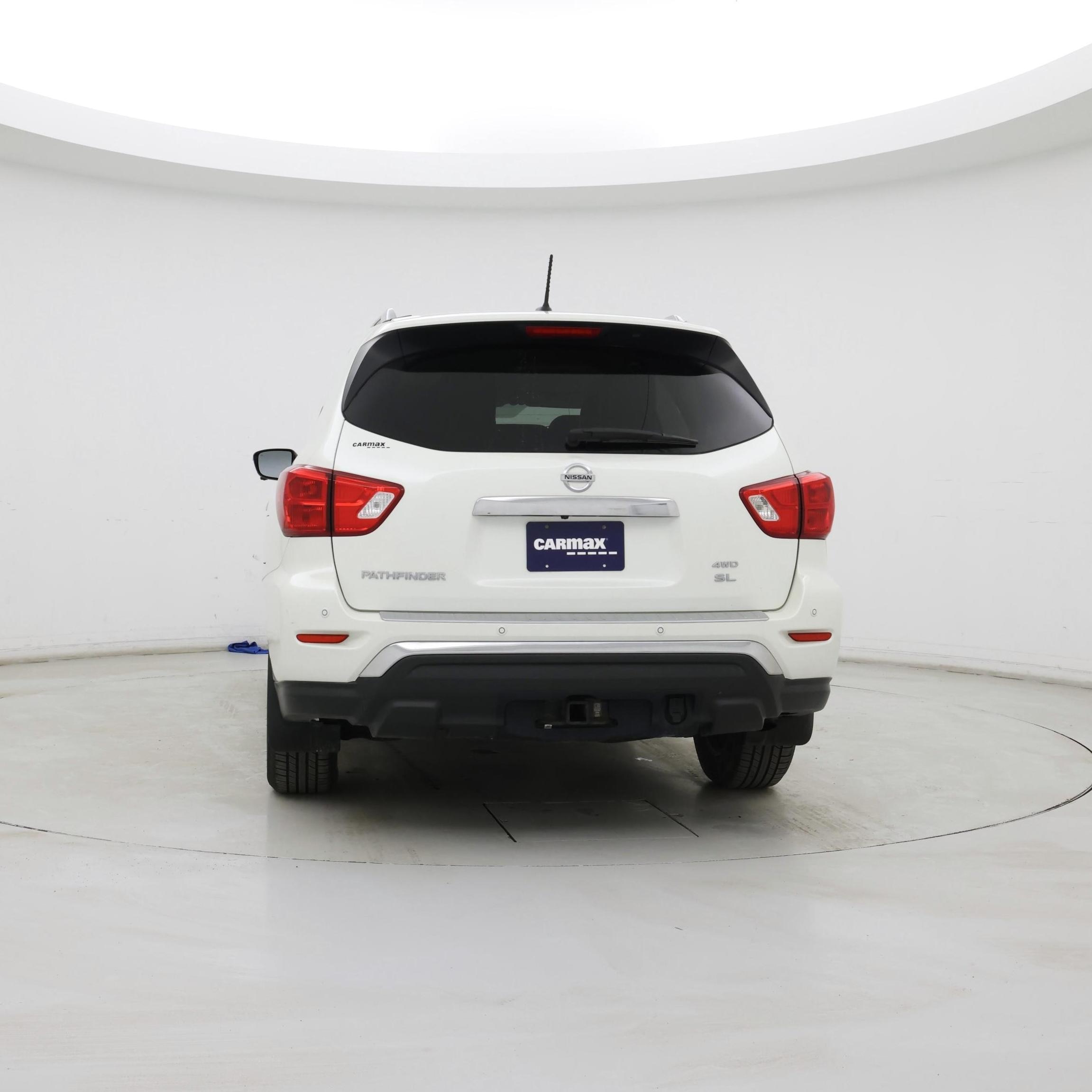 Thumbnail: 2017 Nissan Pathfinder - 6