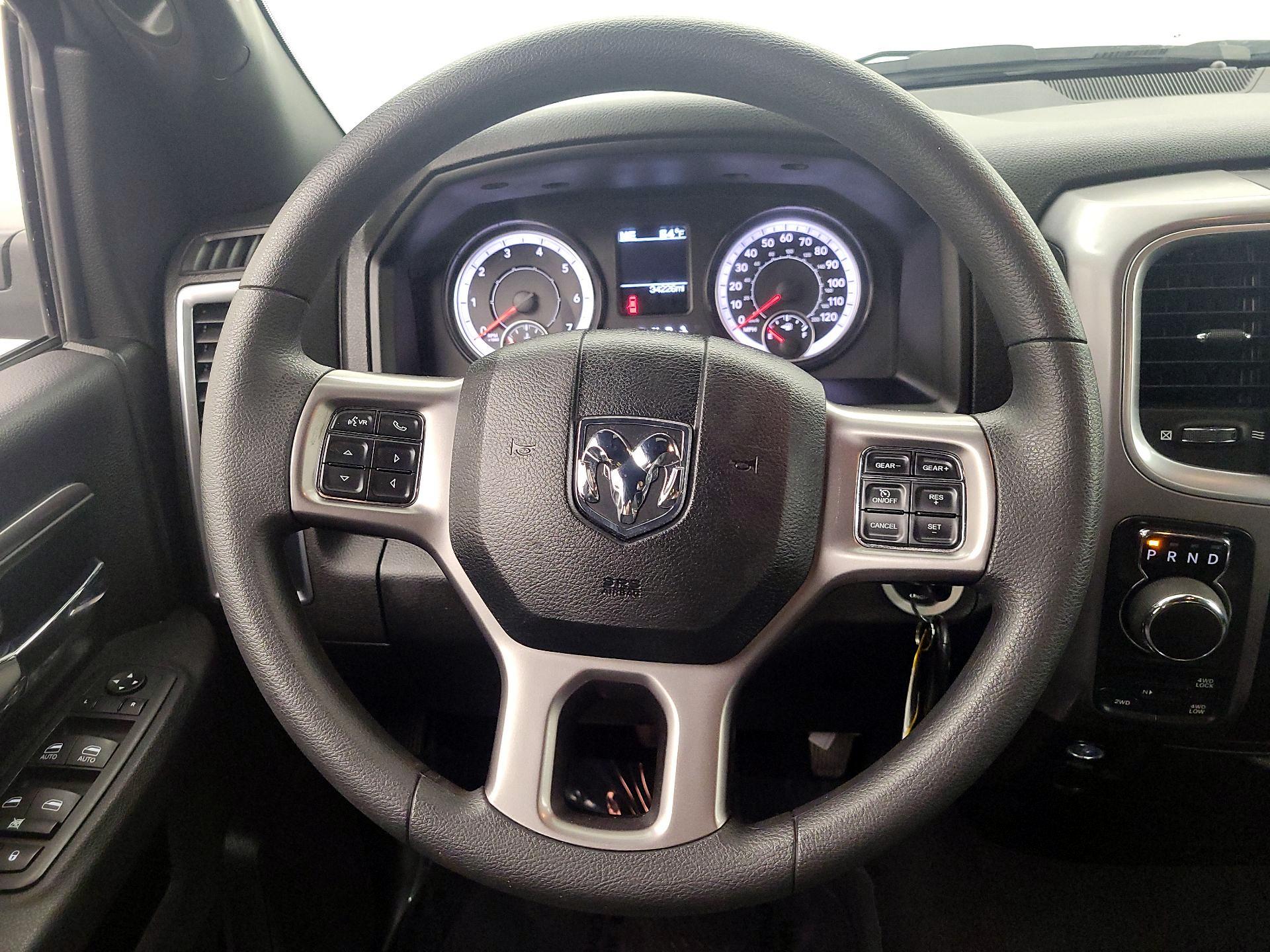 Thumbnail: 2022 RAM 1500 Classic - 10