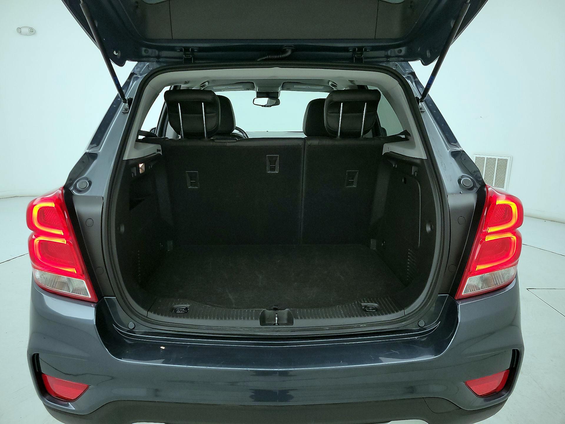 Thumbnail: 2022 Chevrolet Trax - 20