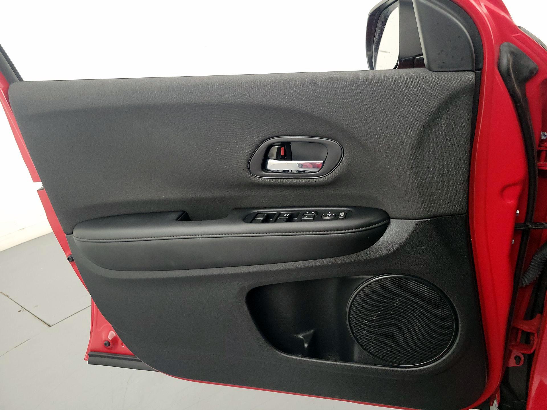 Thumbnail: 2022 Honda HR-V - 12