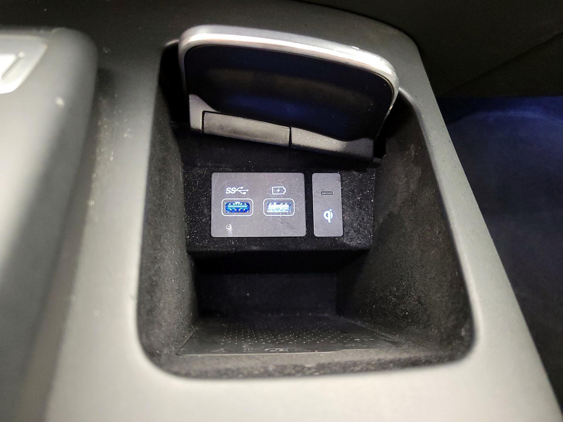 Thumbnail: 2025 Genesis GV70 - 19