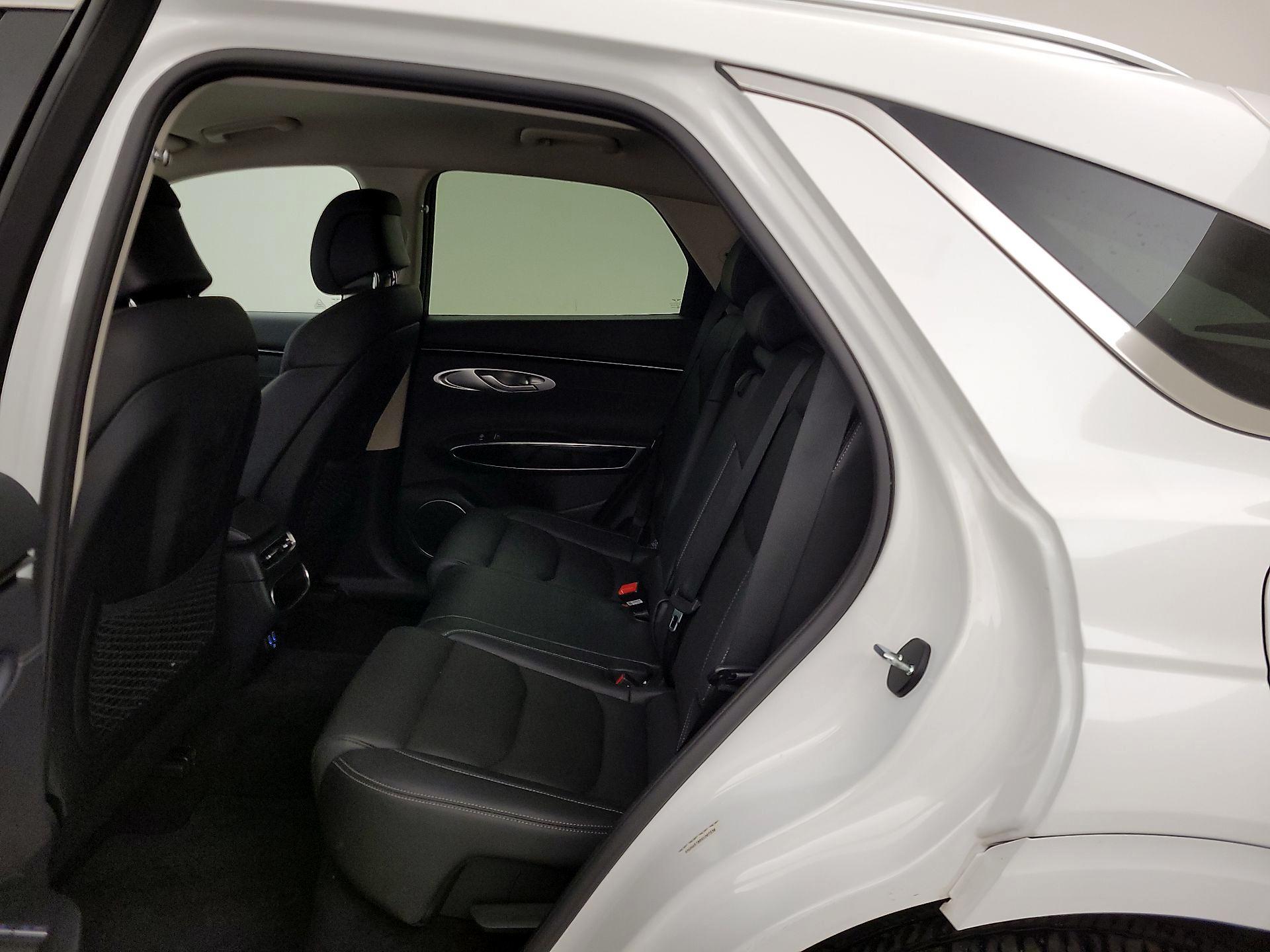 Thumbnail: 2025 Genesis GV70 - 20