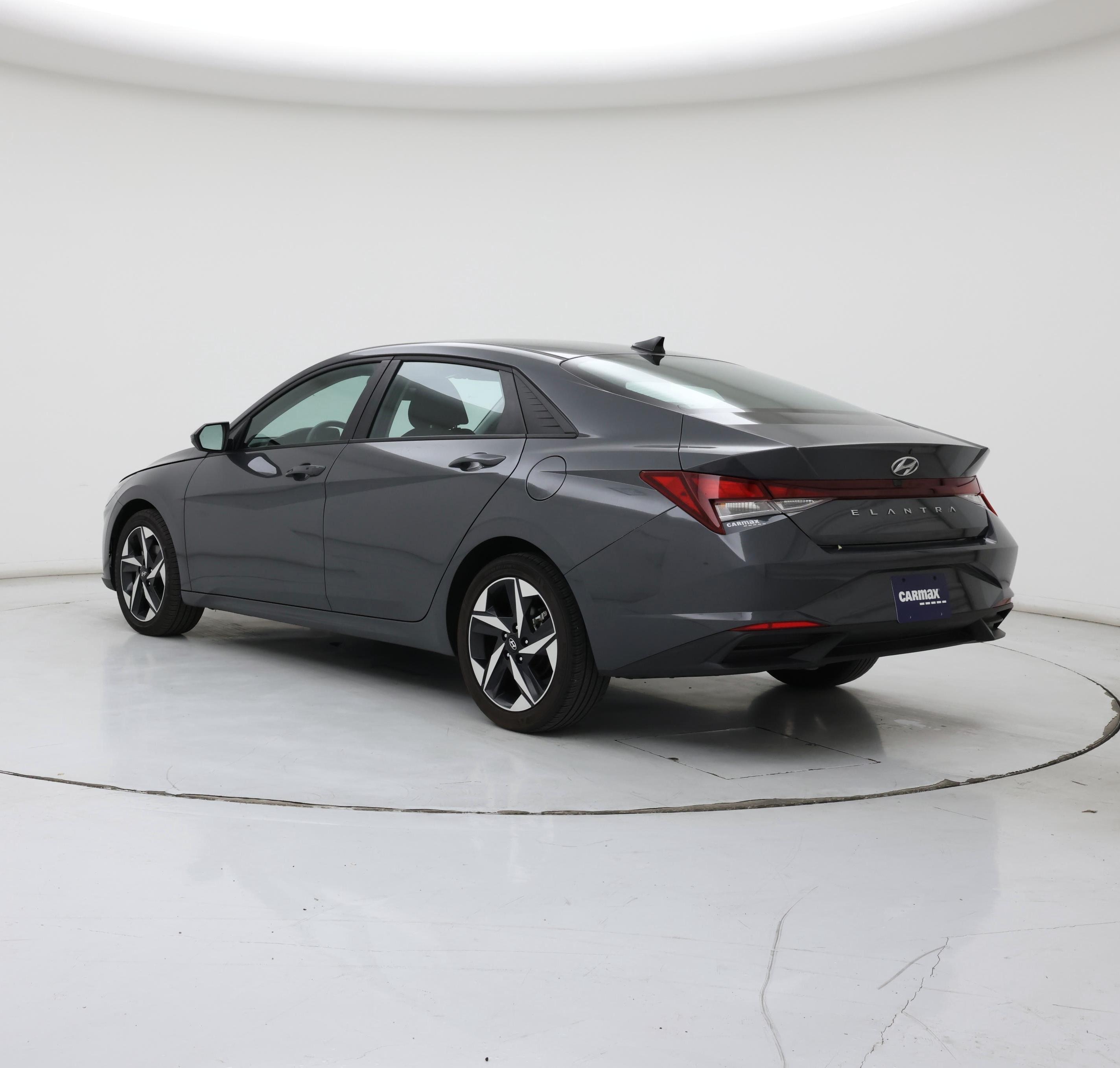 Thumbnail: 2023 Hyundai Elantra - 2