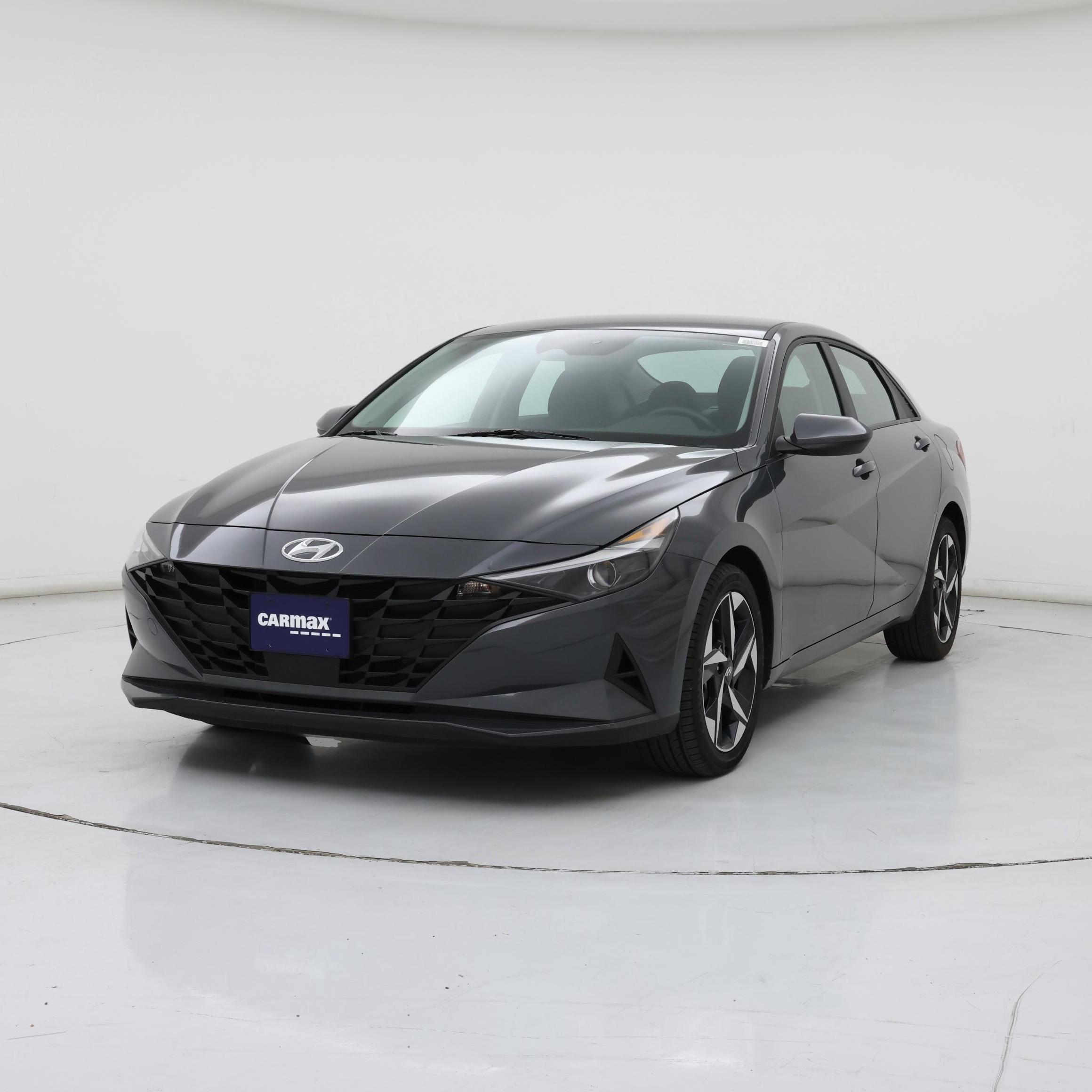 Thumbnail: 2023 Hyundai Elantra - 4