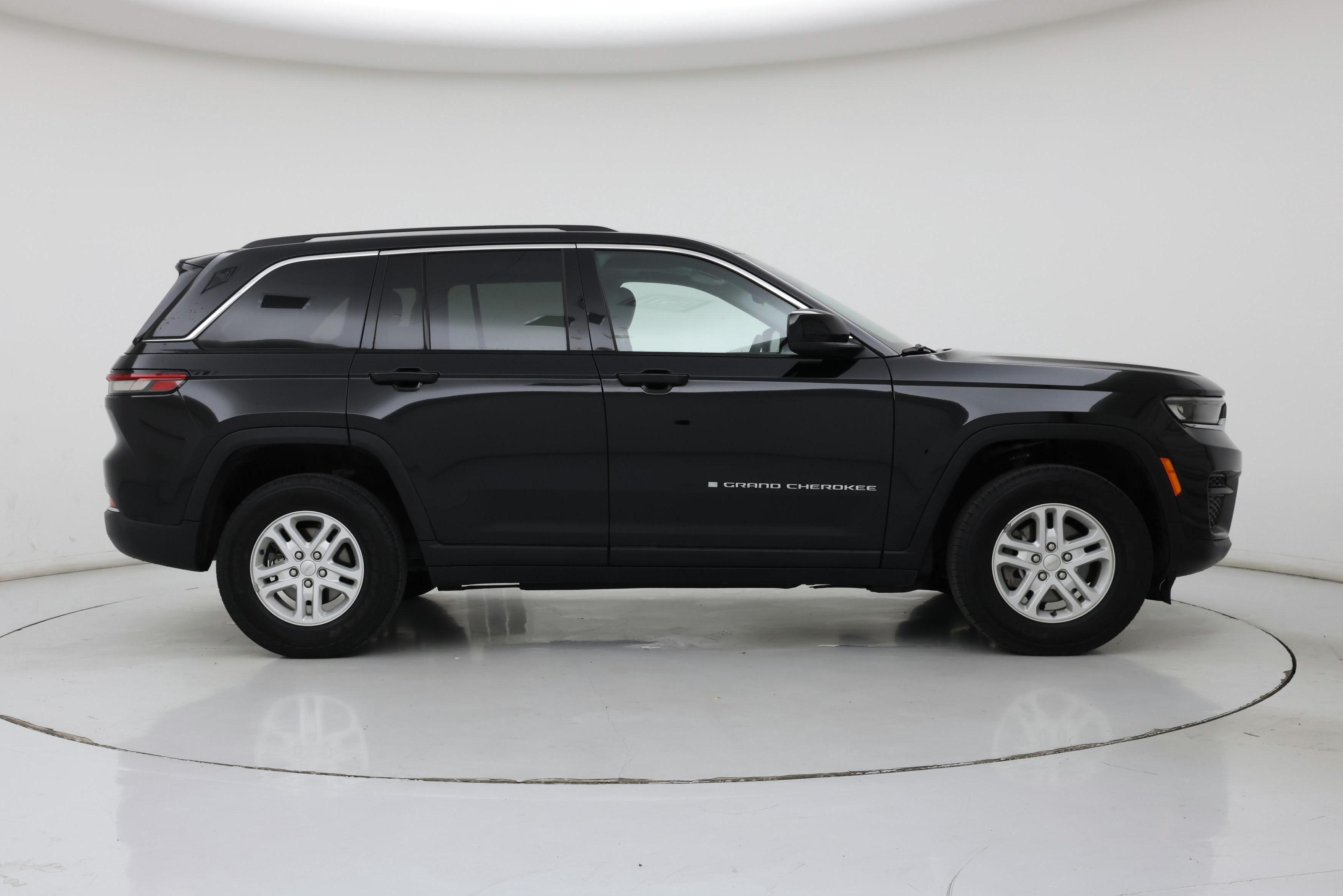 Thumbnail: 2023 Jeep Grand Cherokee - 7